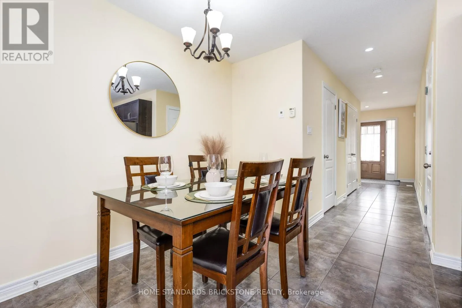 39 LAVERTY CRESCENT