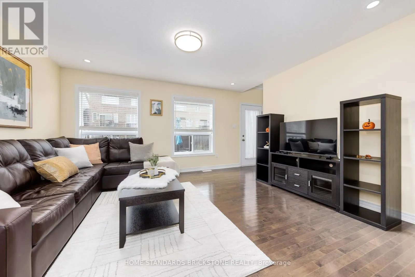 39 LAVERTY CRESCENT