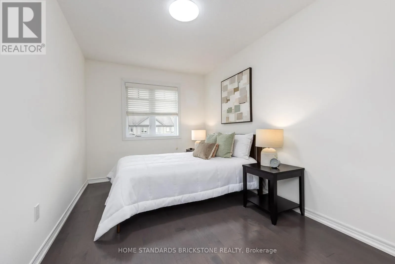 39 LAVERTY CRESCENT