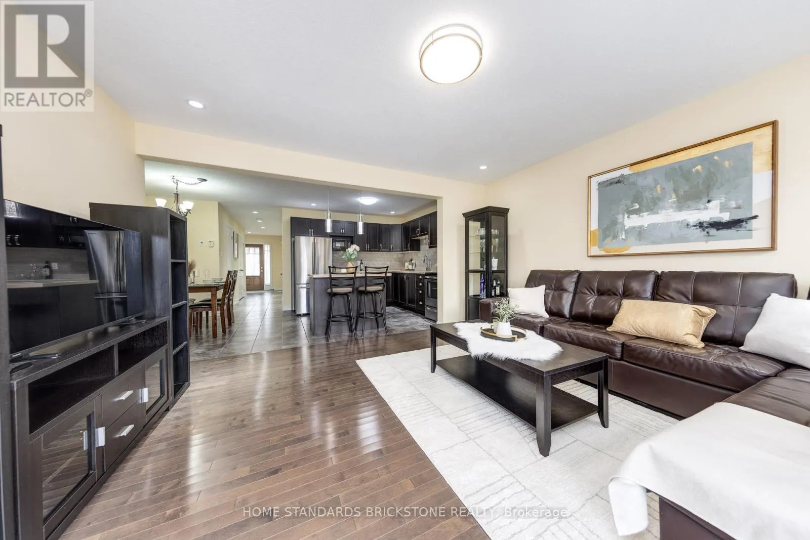 39 LAVERTY CRESCENT
