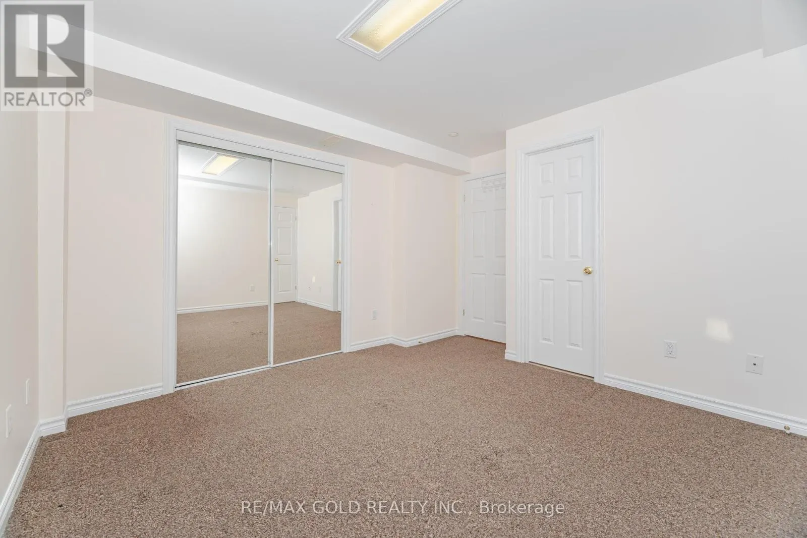30 GOLDEN EAGLE ROAD