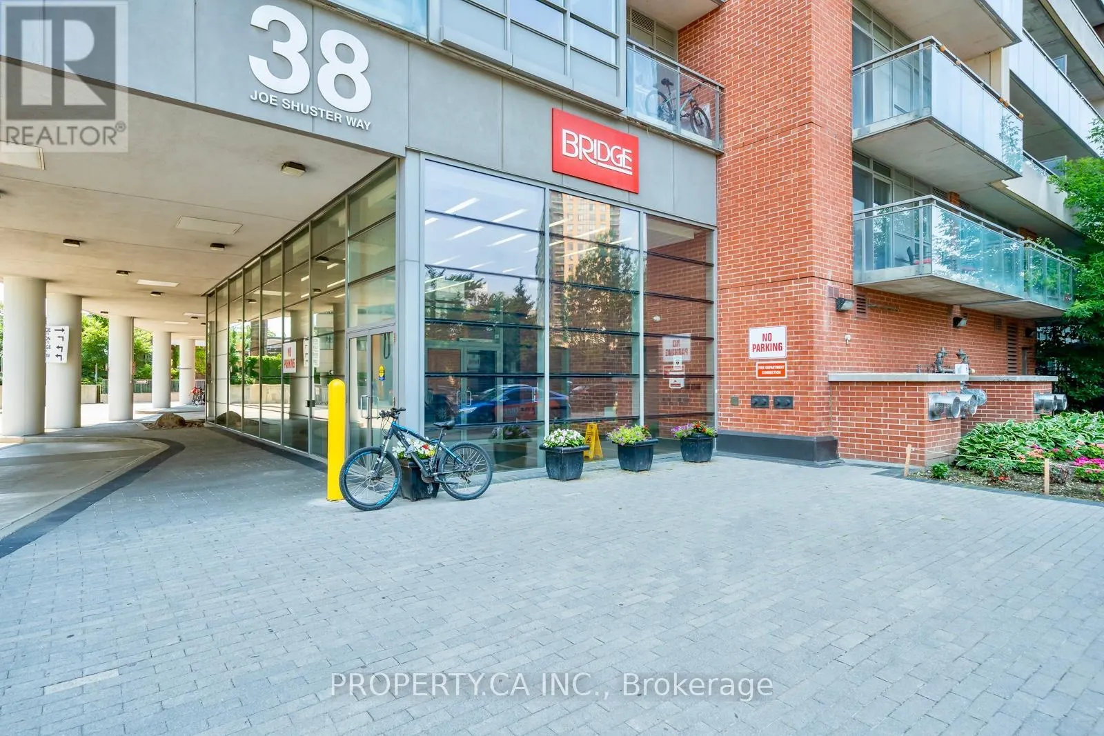 1120 - 38 JOE SHUSTER WAY