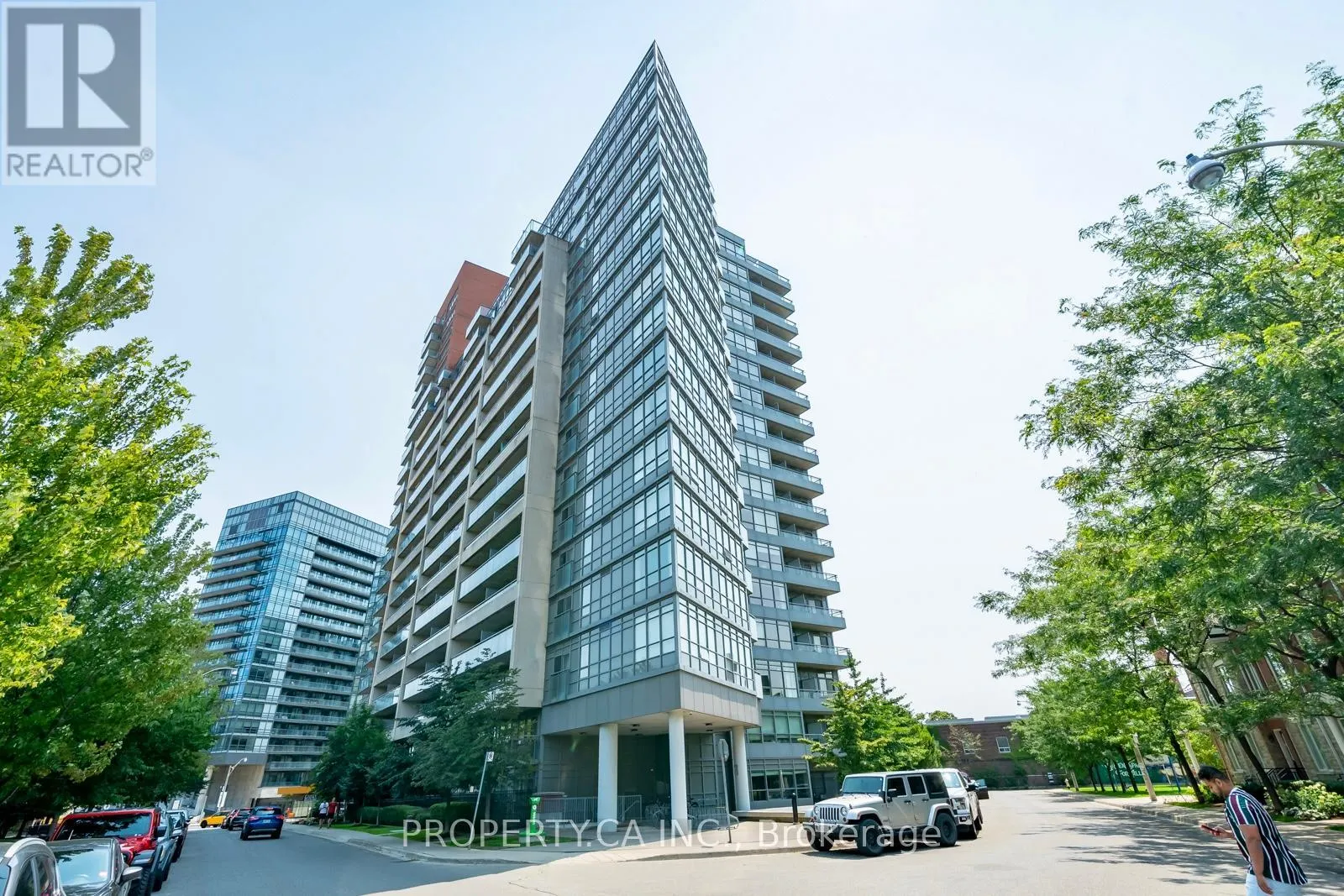 1120 - 38 JOE SHUSTER WAY