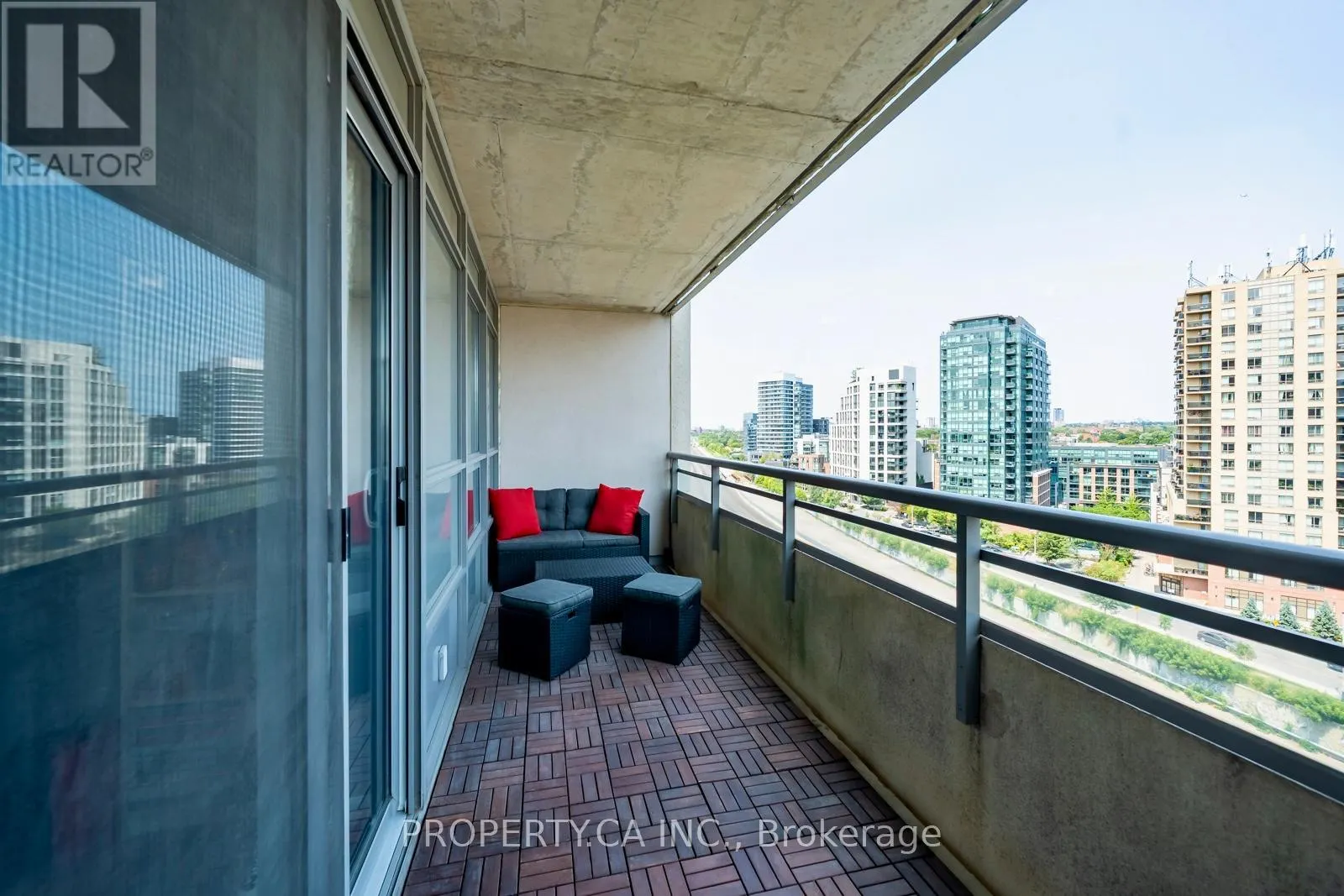 1120 - 38 JOE SHUSTER WAY