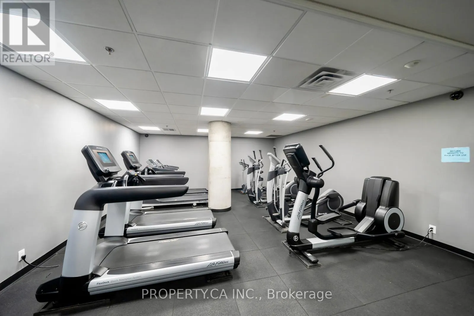 1120 - 38 JOE SHUSTER WAY