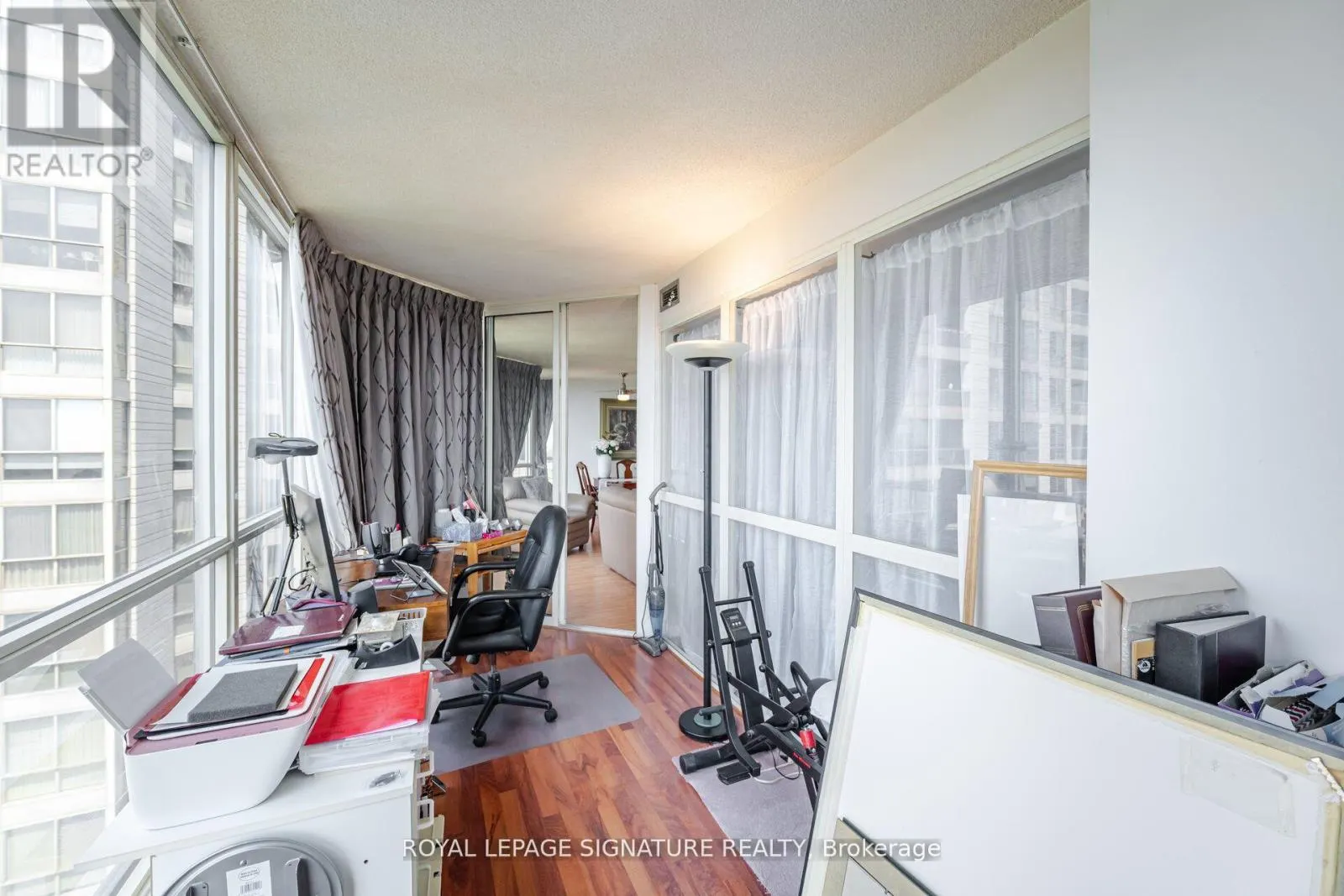 1501 - 55 KINGSBRIDGE GARDEN CIRCLE