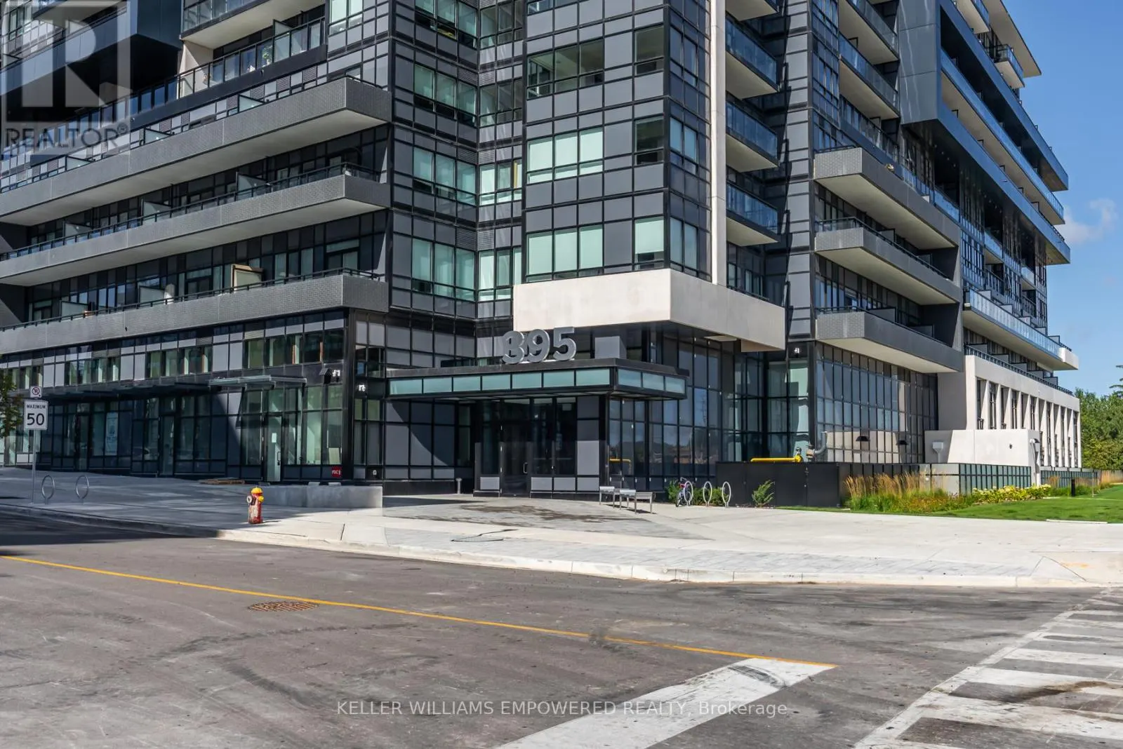 537 - 395 DUNDAS STREET W