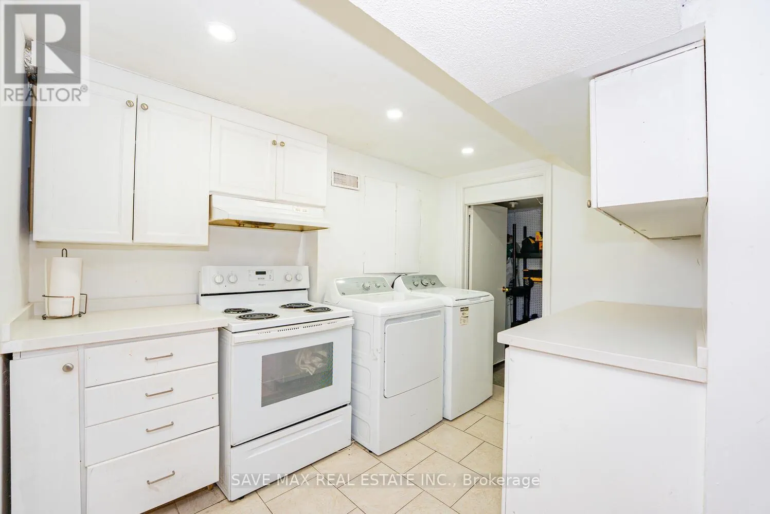 3645 INDIGO CRESCENT