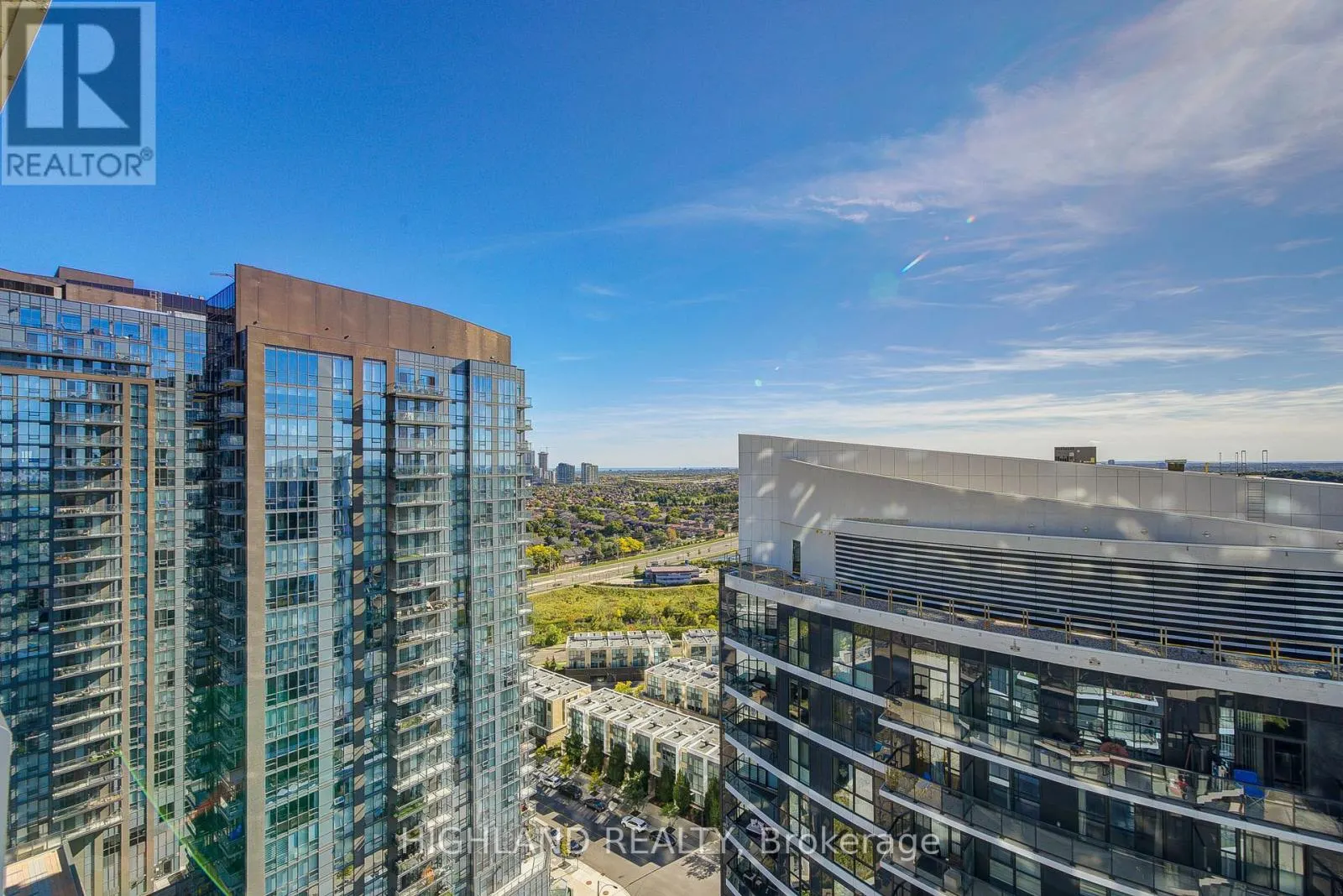 1816 - 35 WATERGARDEN DRIVE