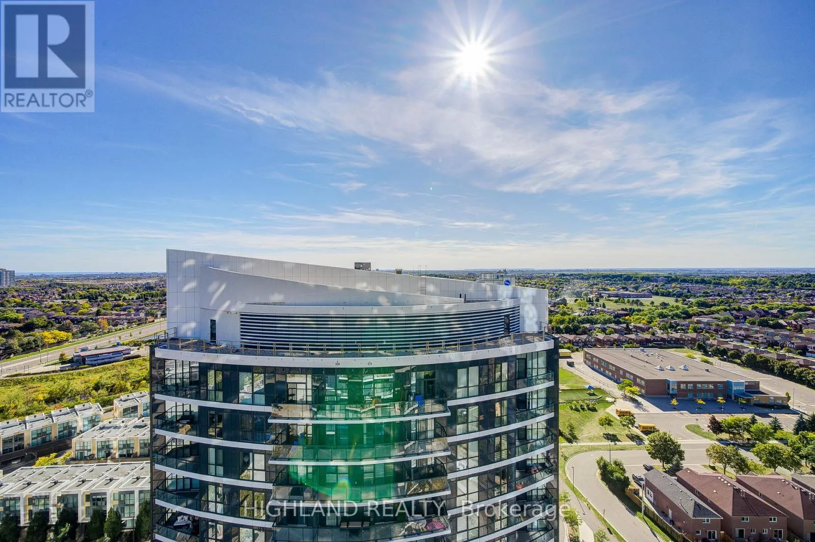 1816 - 35 WATERGARDEN DRIVE