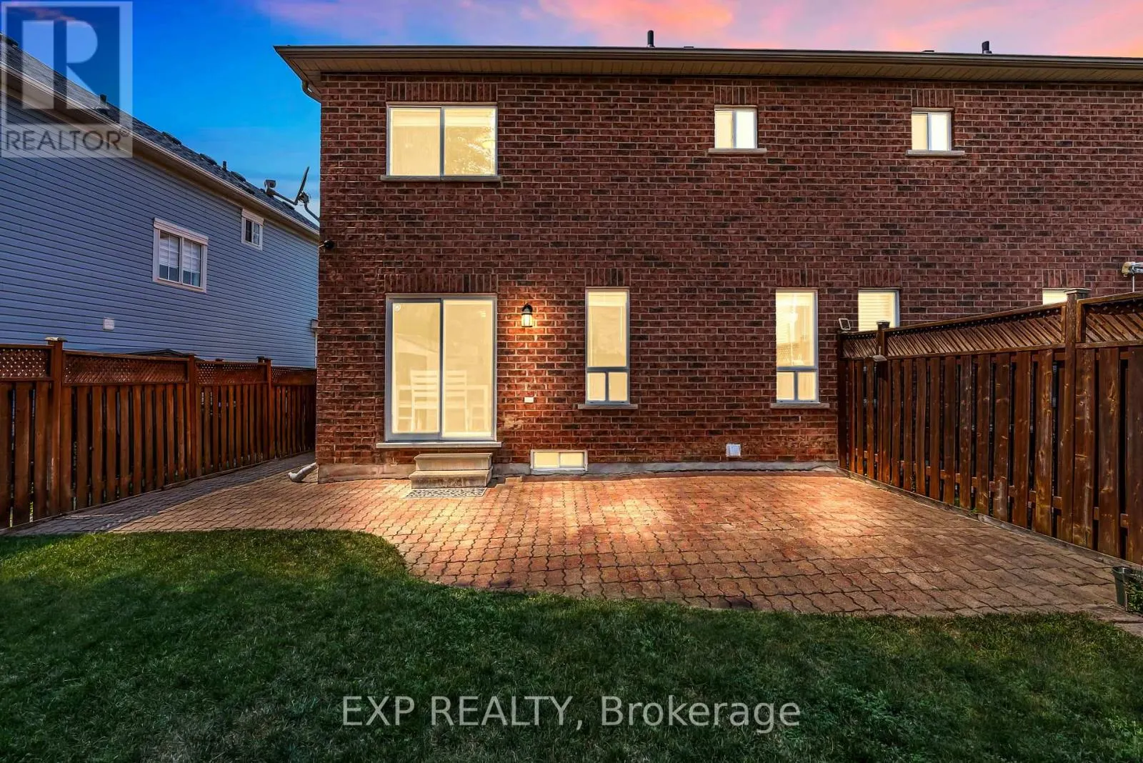 73 VICEROY CRESCENT
