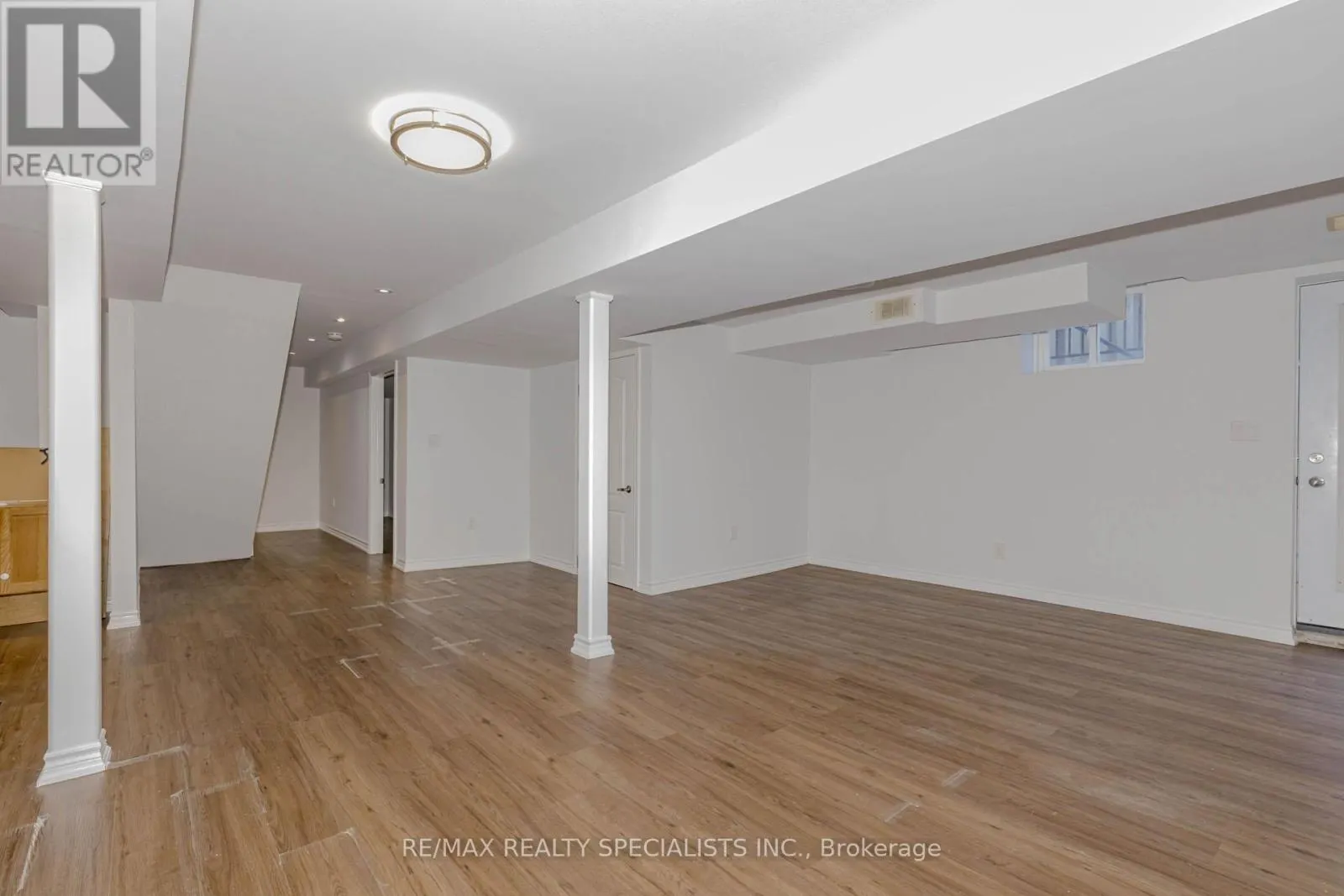 5989 AQUARIUS COURT