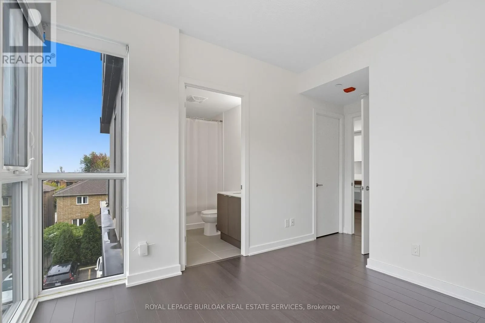 D314 - 5220 DUNDAS STREET