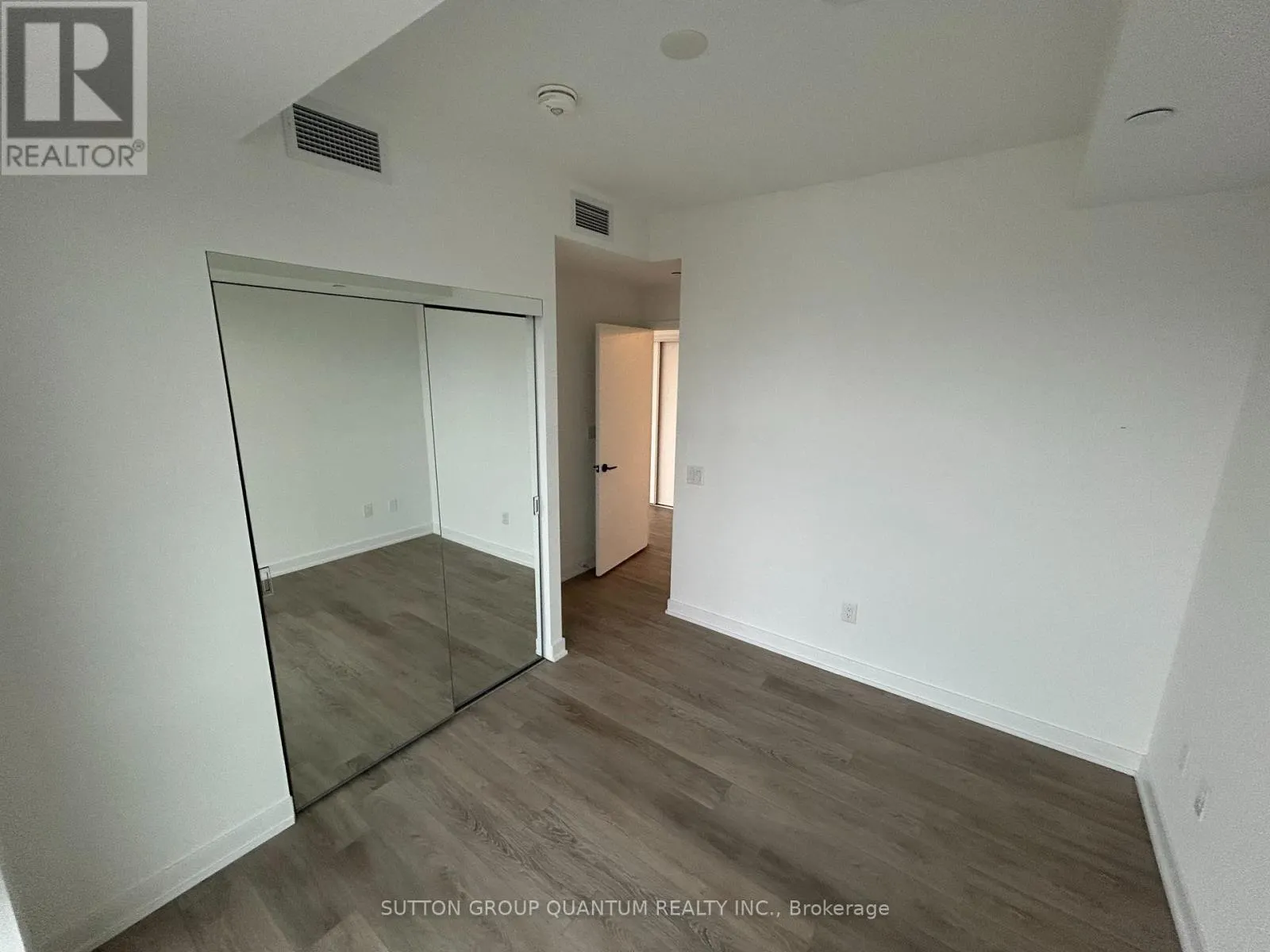 605 - 220 MISSINNIHE WAY