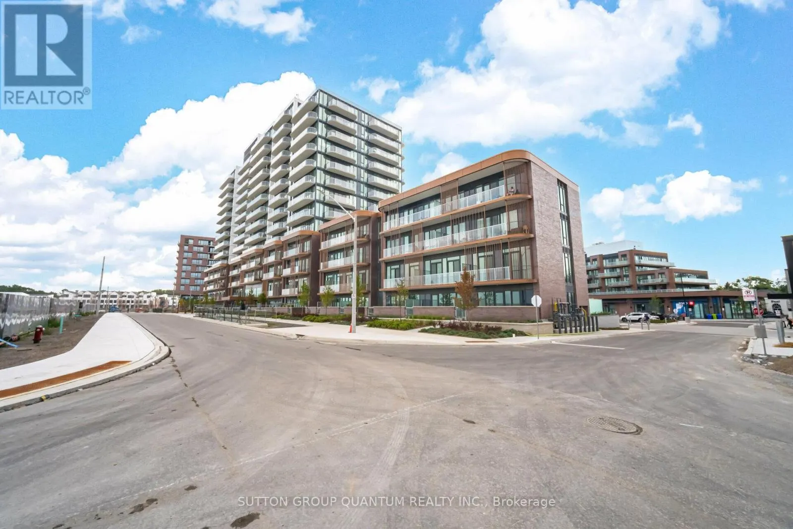 605 - 220 MISSINNIHE WAY
