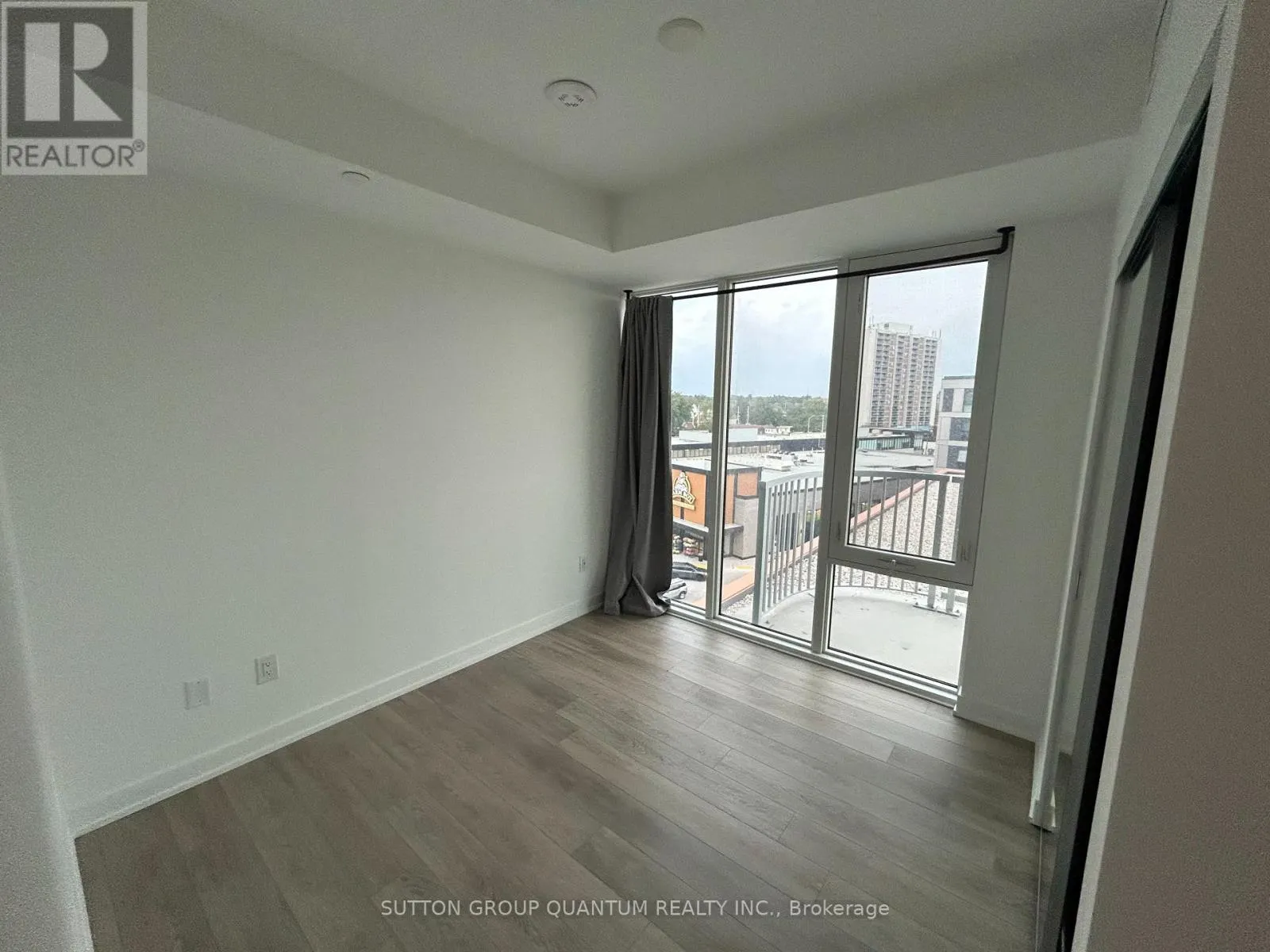 605 - 220 MISSINNIHE WAY