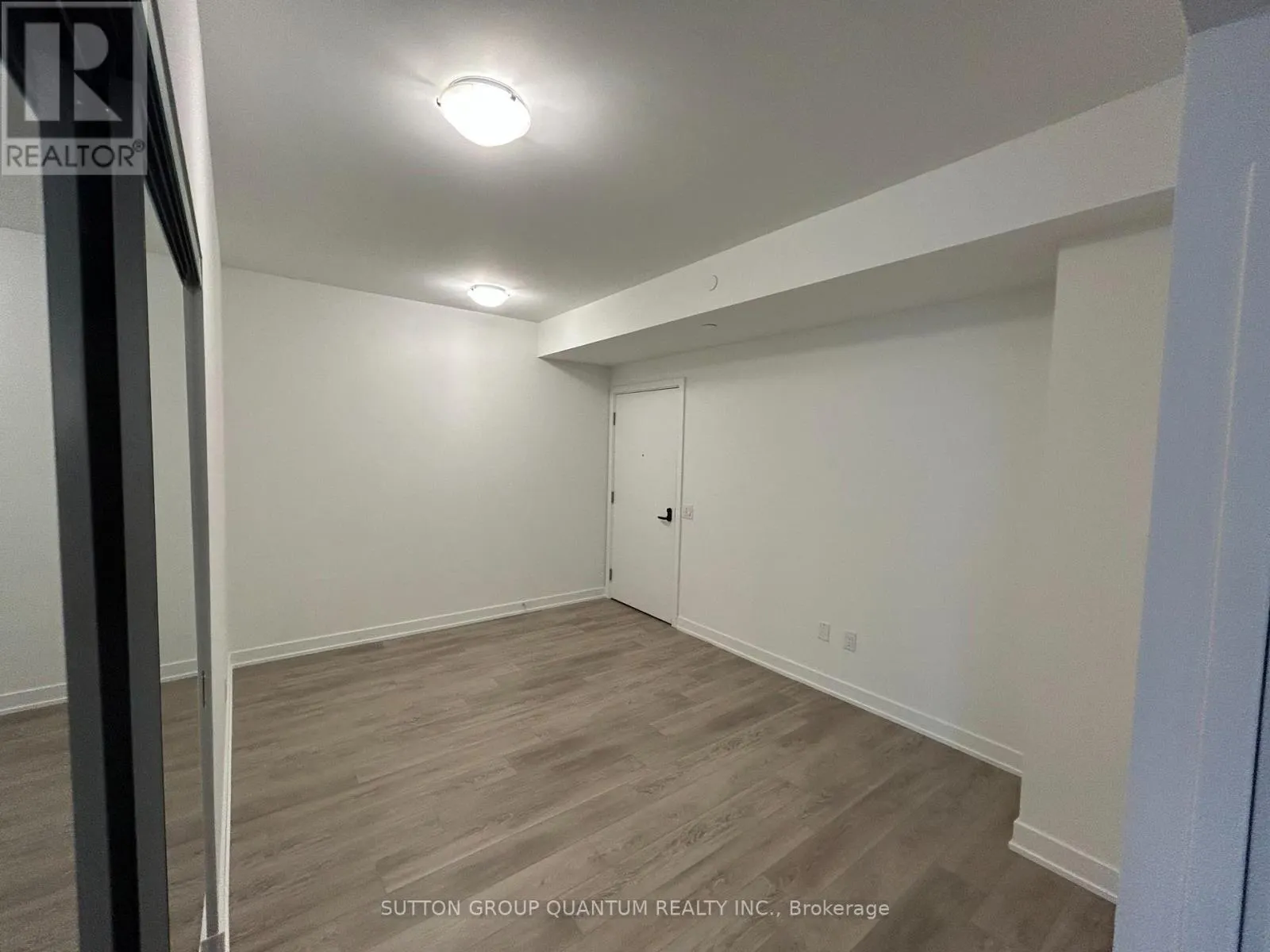 605 - 220 MISSINNIHE WAY