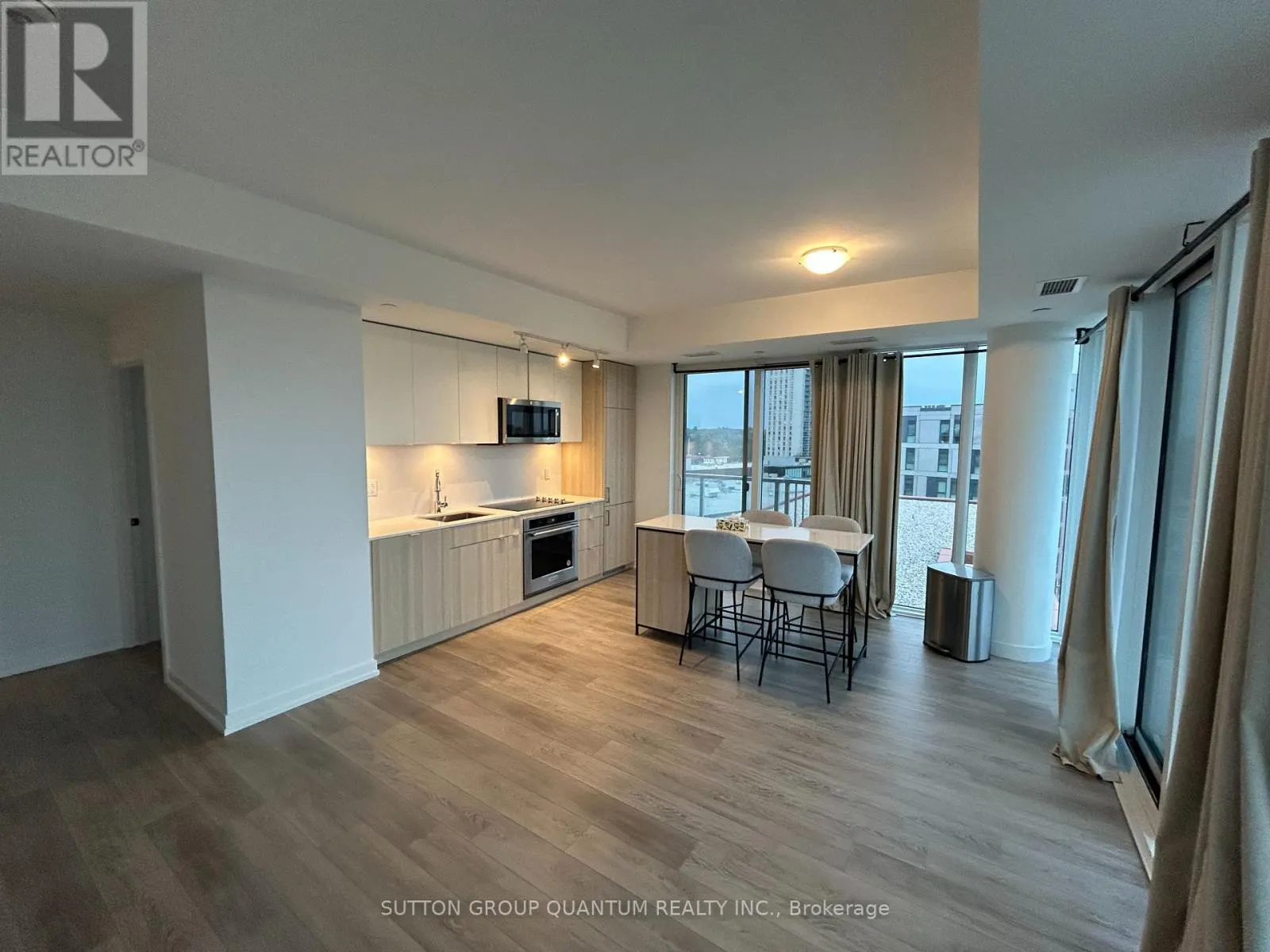 605 - 220 MISSINNIHE WAY