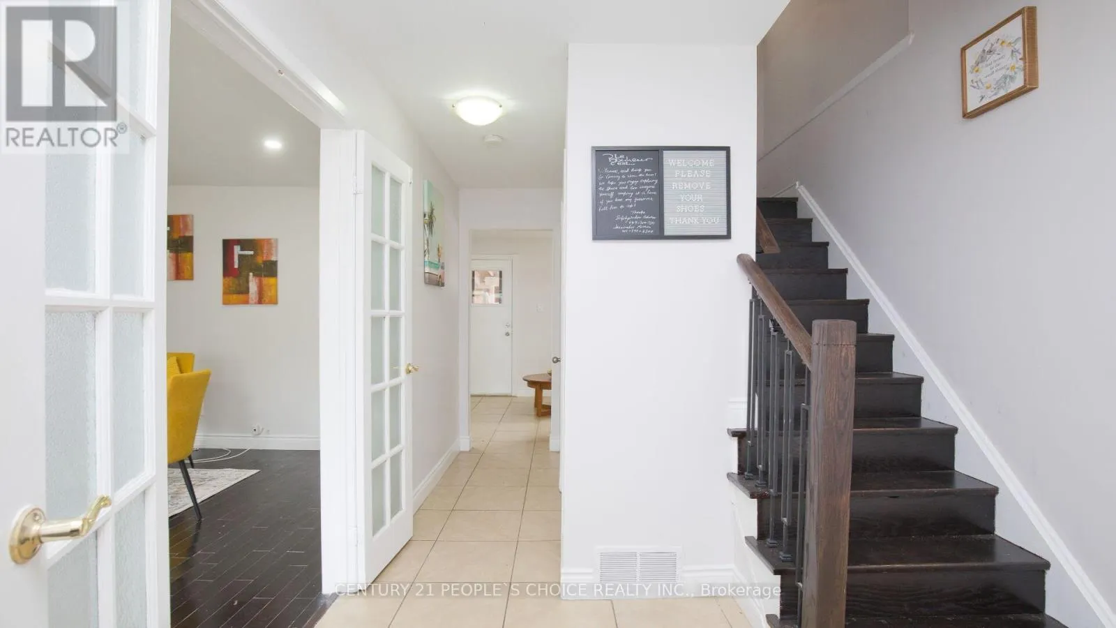 82 DAVENPORT CRESCENT