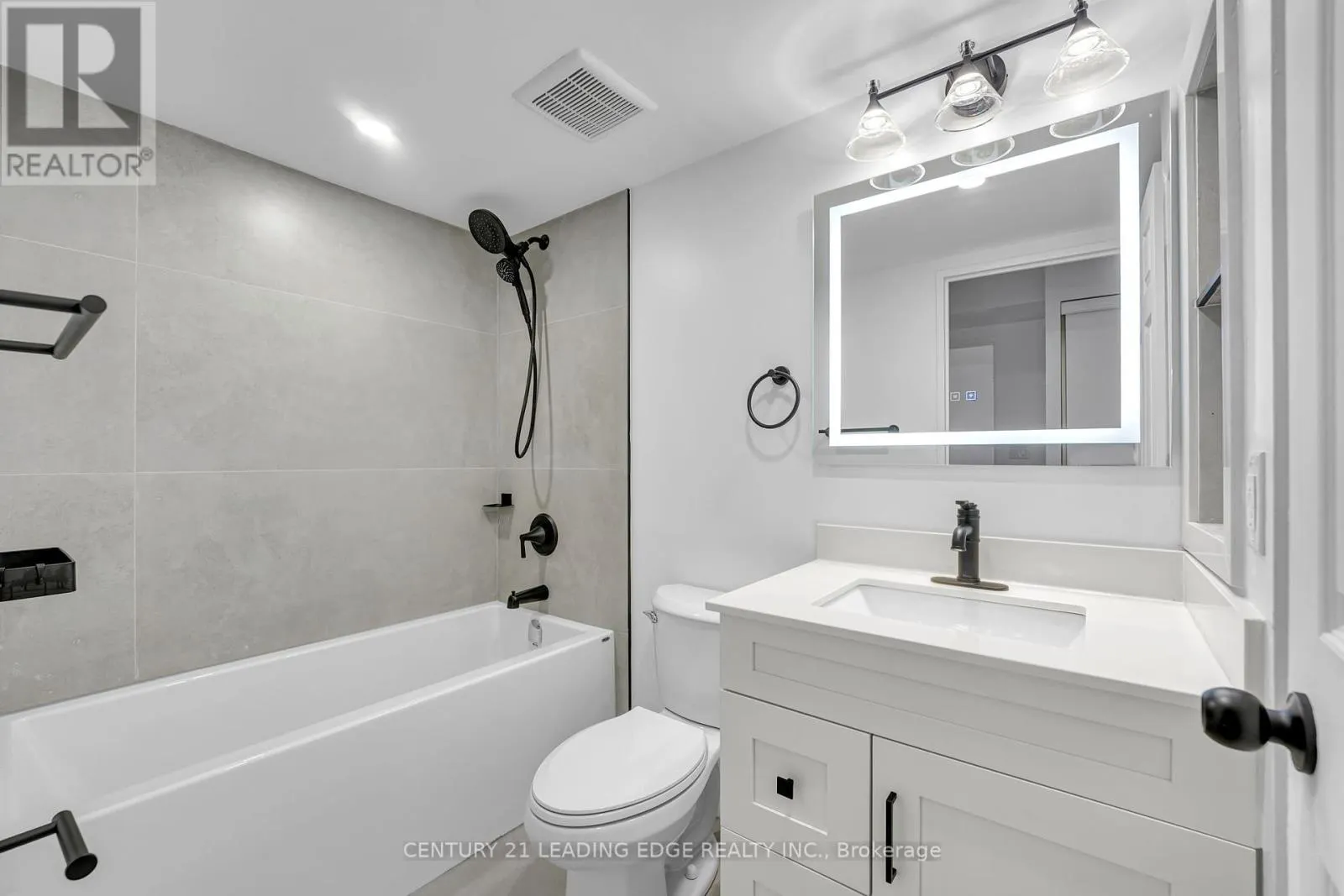 905 - 3605 KARIYA DRIVE