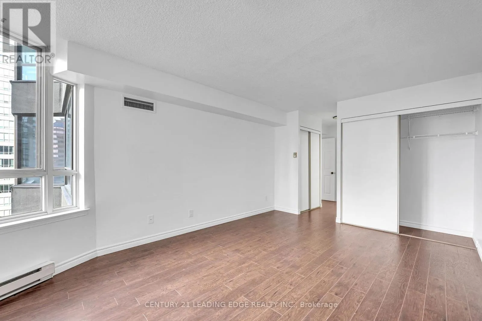 905 - 3605 KARIYA DRIVE