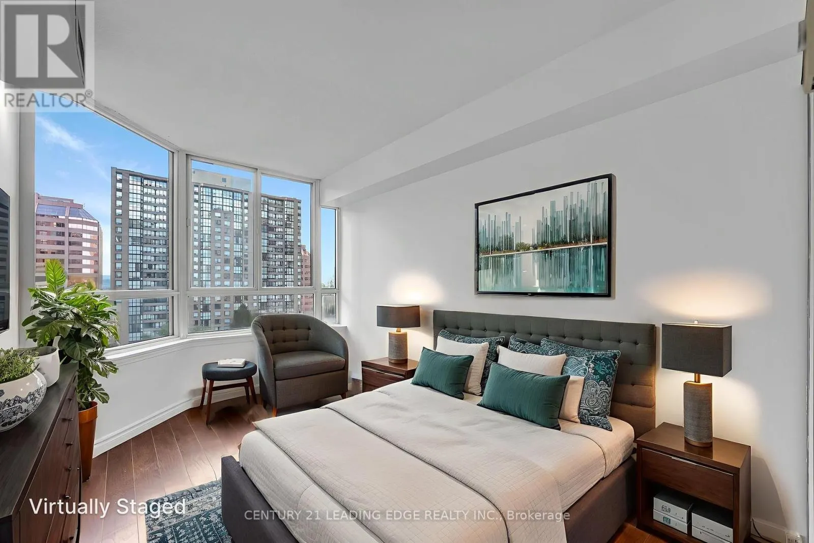 905 - 3605 KARIYA DRIVE