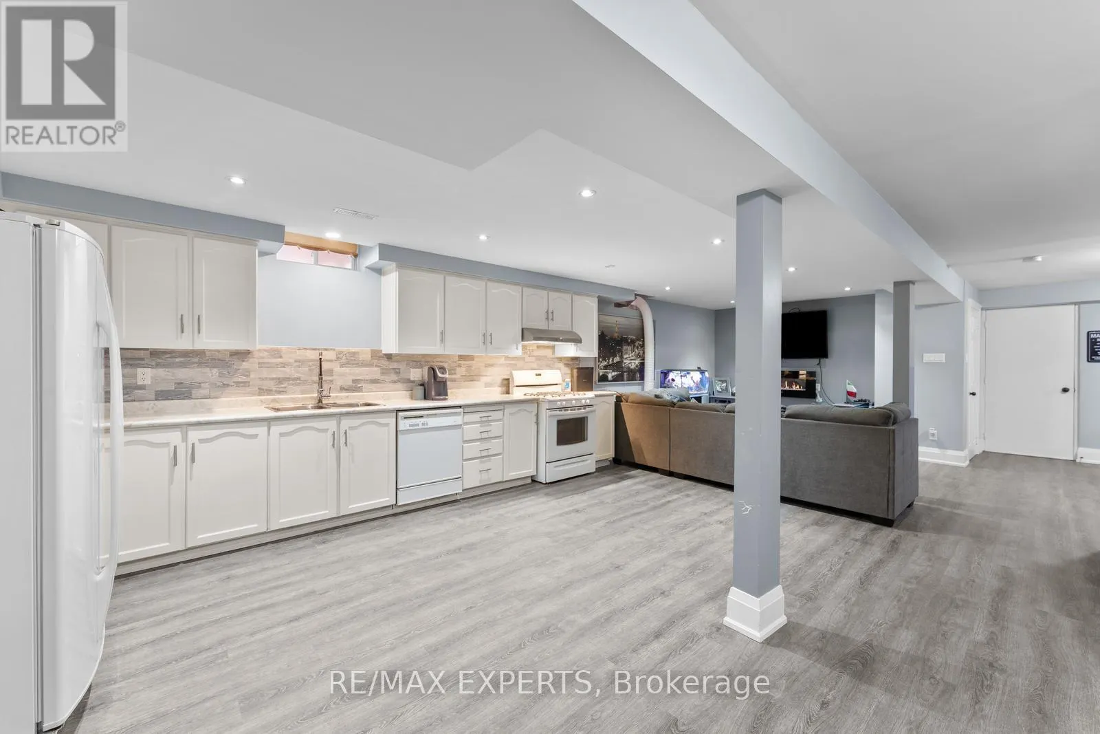 234 ALLAN DRIVE