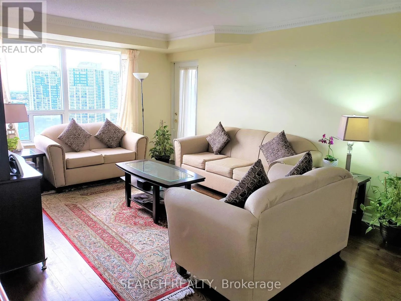 1625 - 25 KINGSBRIDGE GARDEN CIRCLE