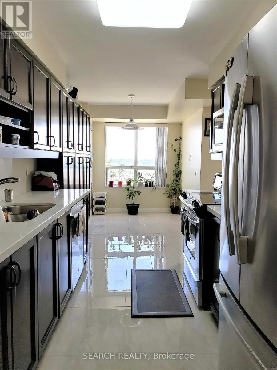 1625 - 25 KINGSBRIDGE GARDEN CIRCLE