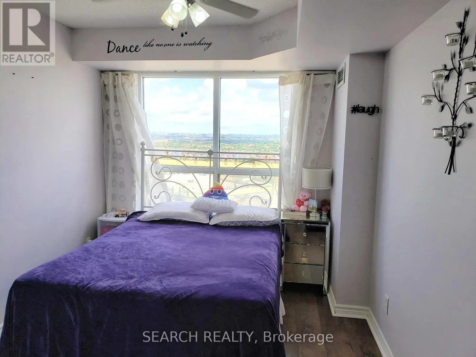 1625 - 25 KINGSBRIDGE GARDEN CIRCLE