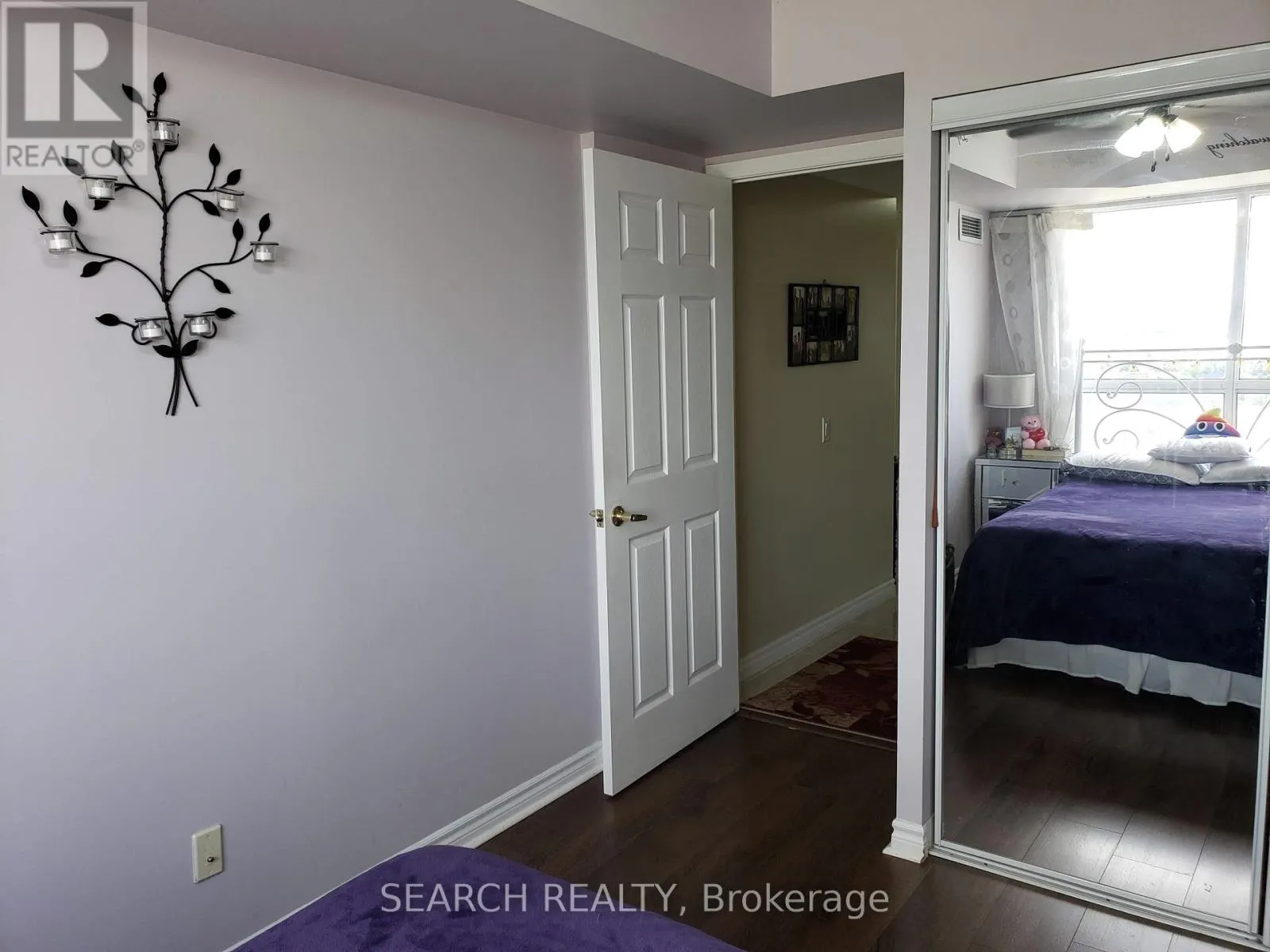 1625 - 25 KINGSBRIDGE GARDEN CIRCLE