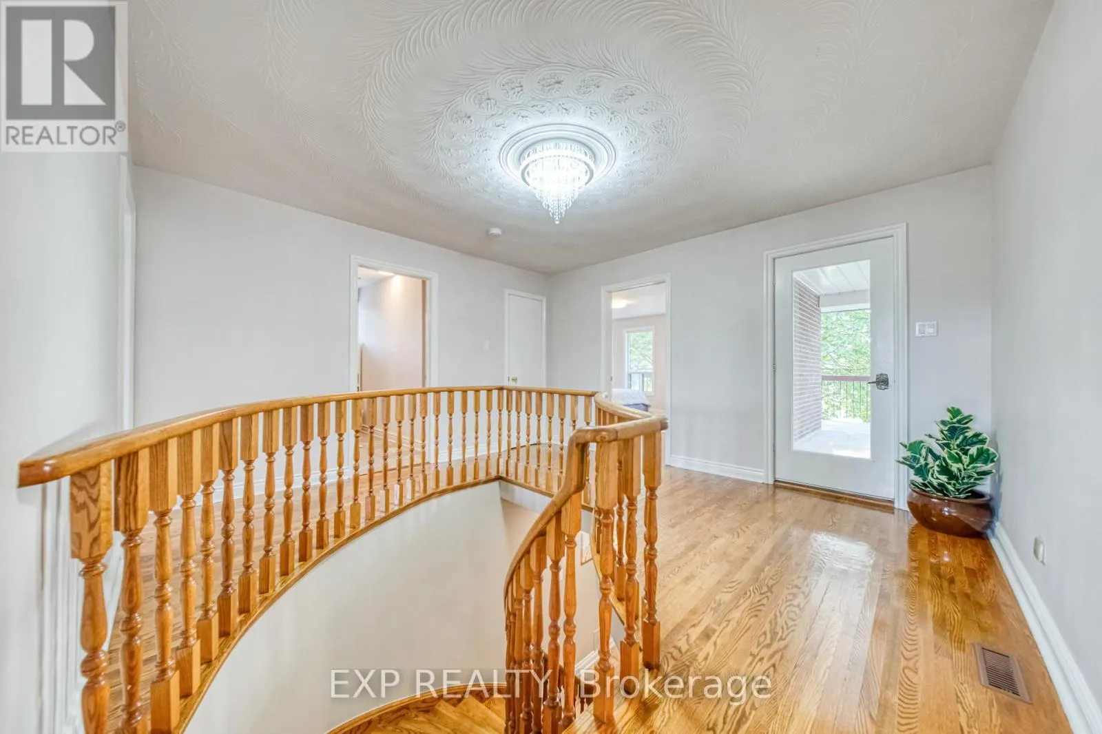 35 HIGHLAND HILL