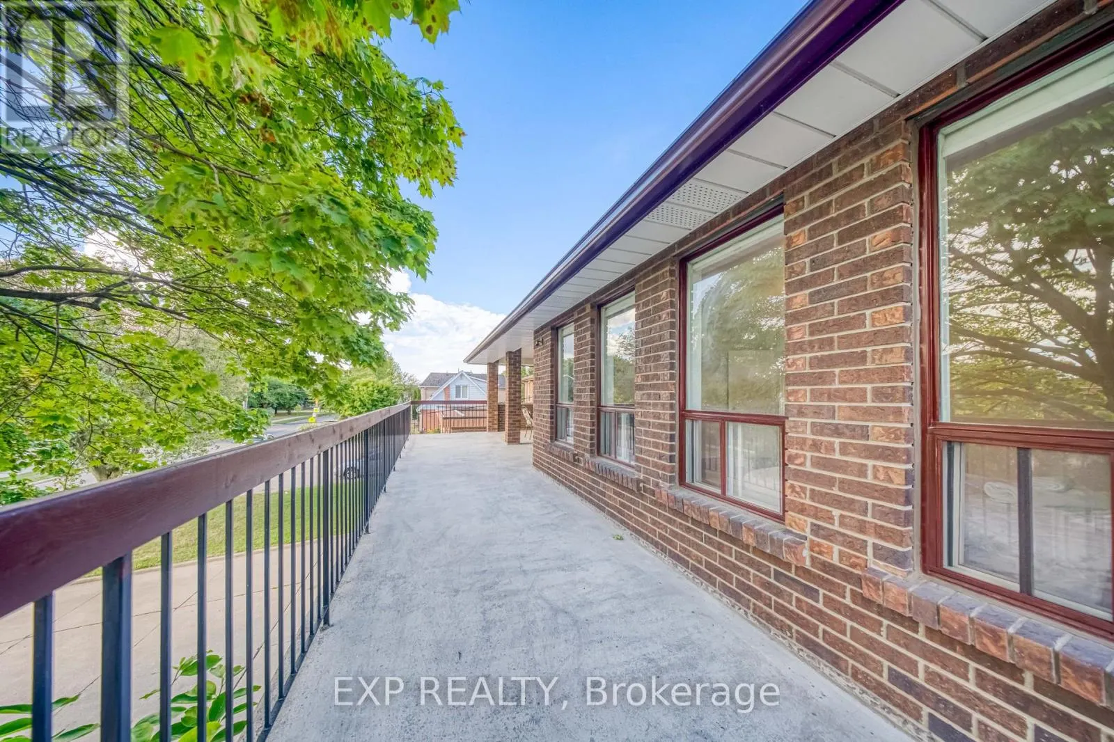 35 HIGHLAND HILL