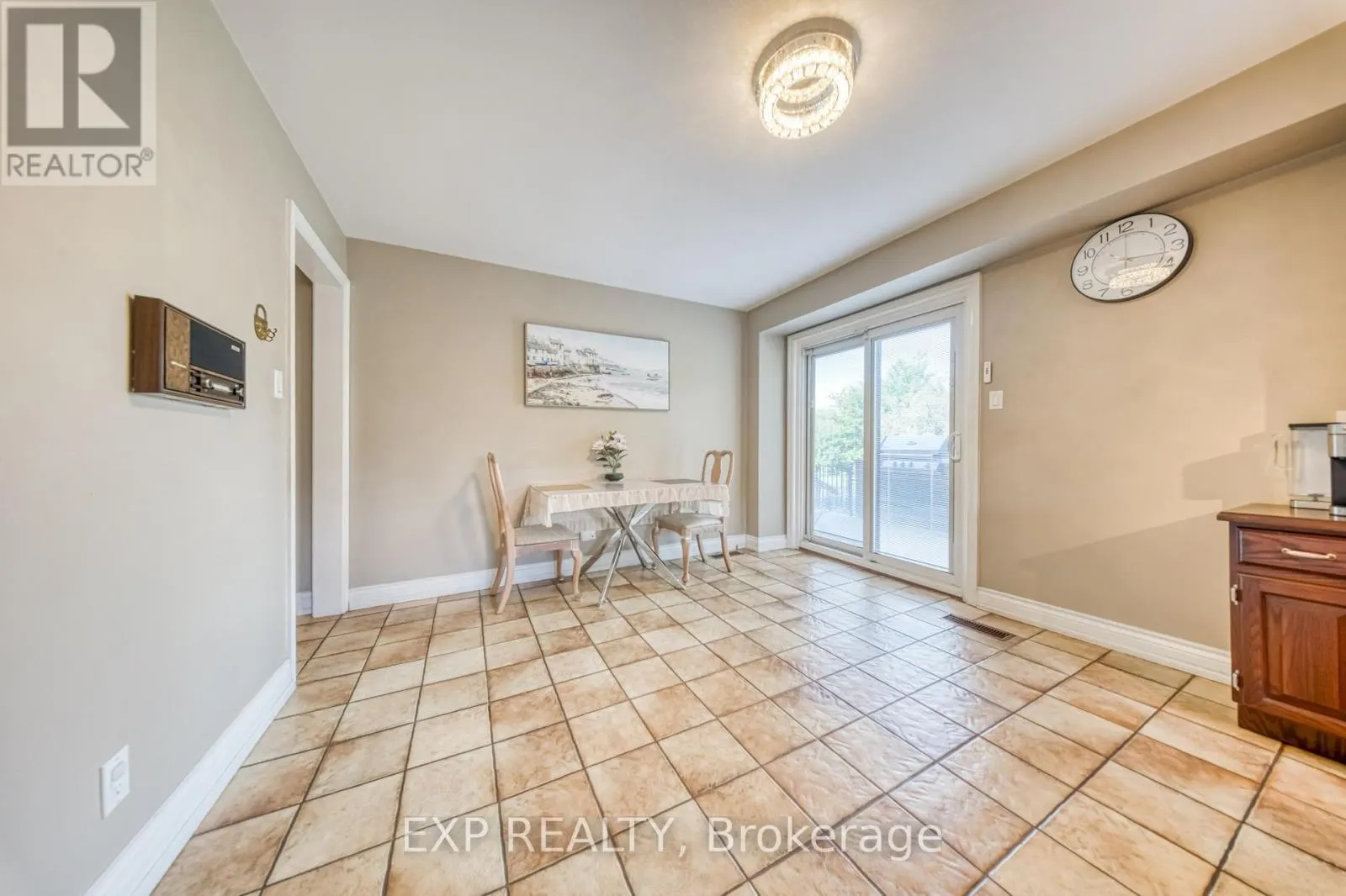 35 HIGHLAND HILL