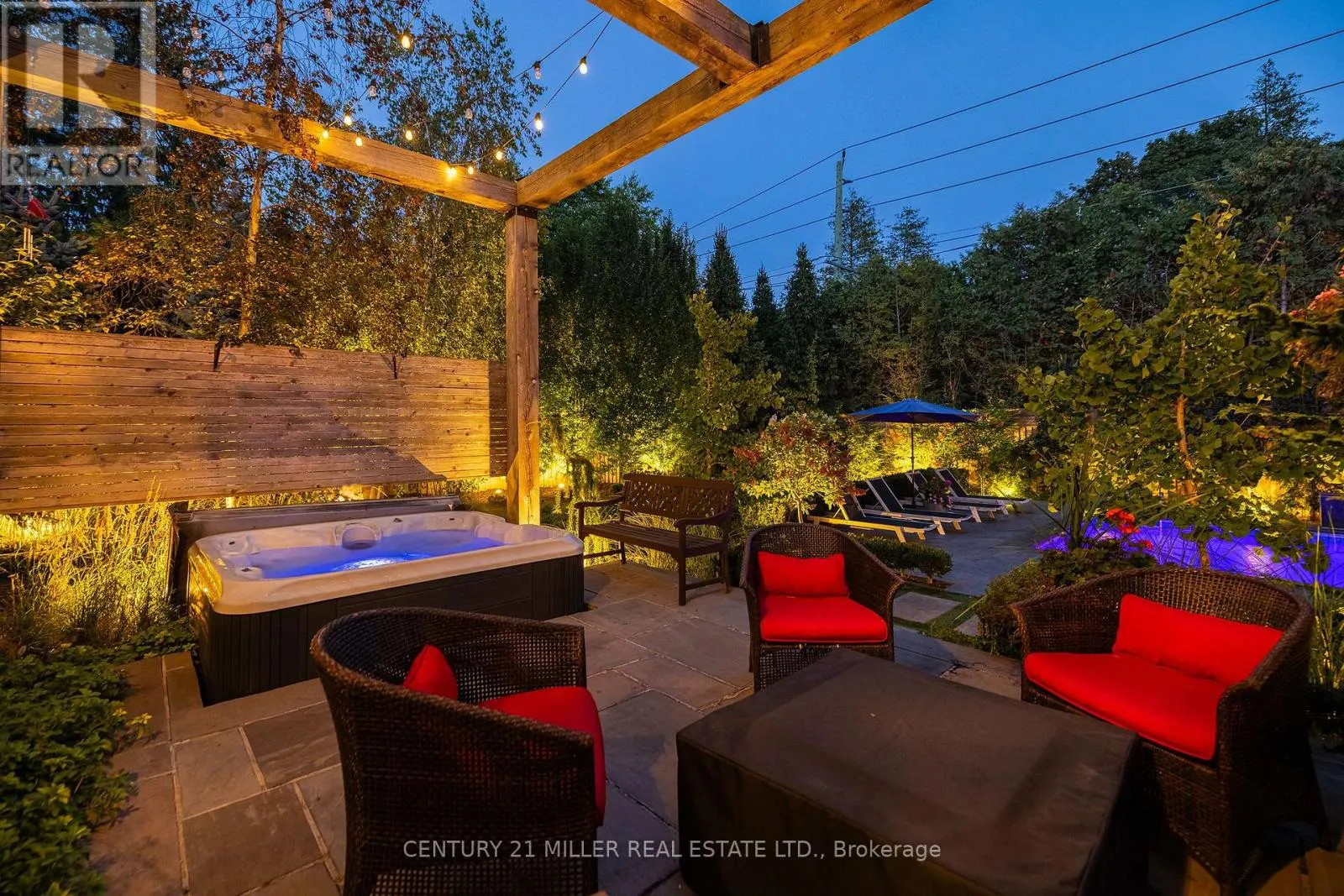 1324 CAMBRIDGE DRIVE