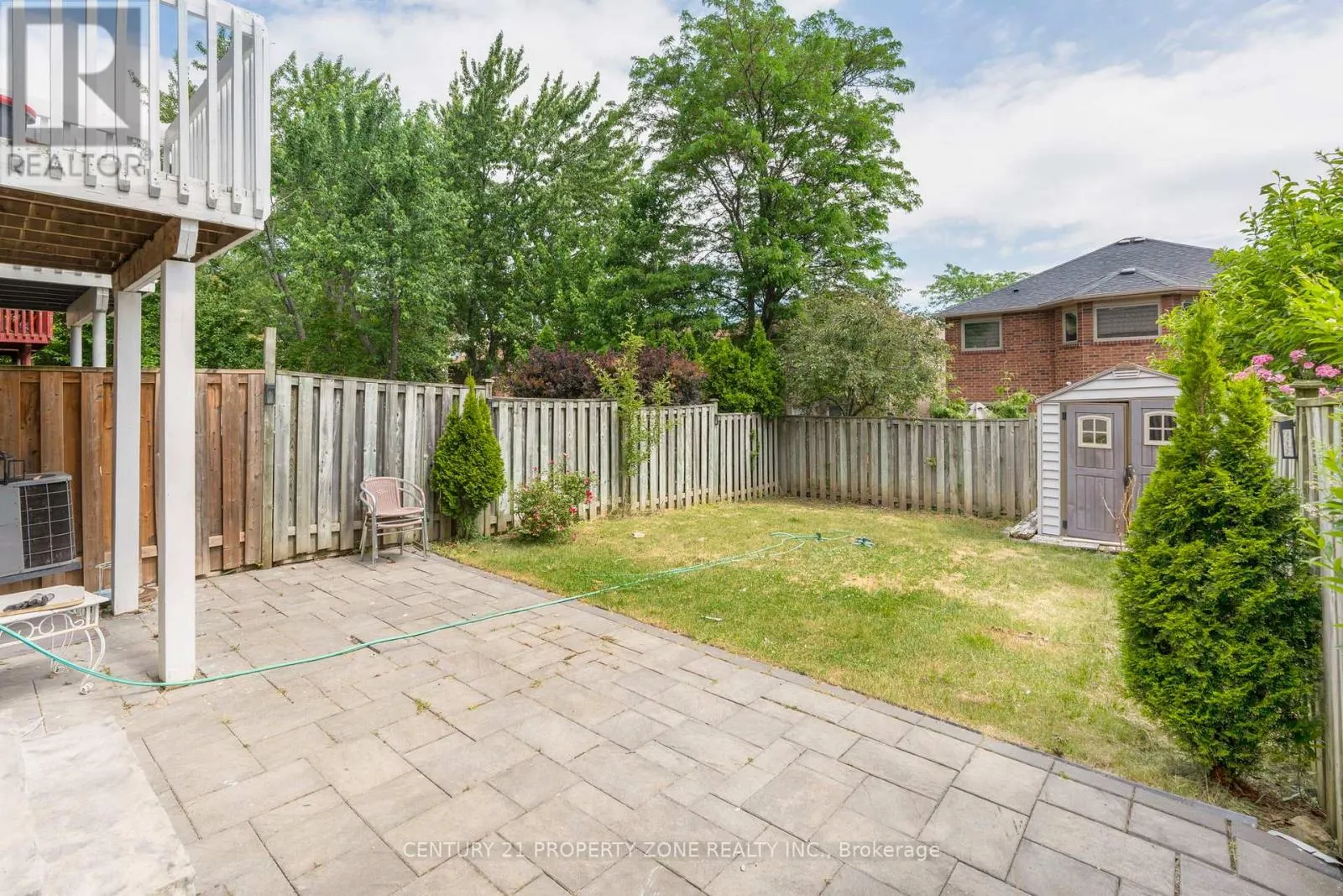 UPPER - 5469 PALMERSTONE CRESCENT