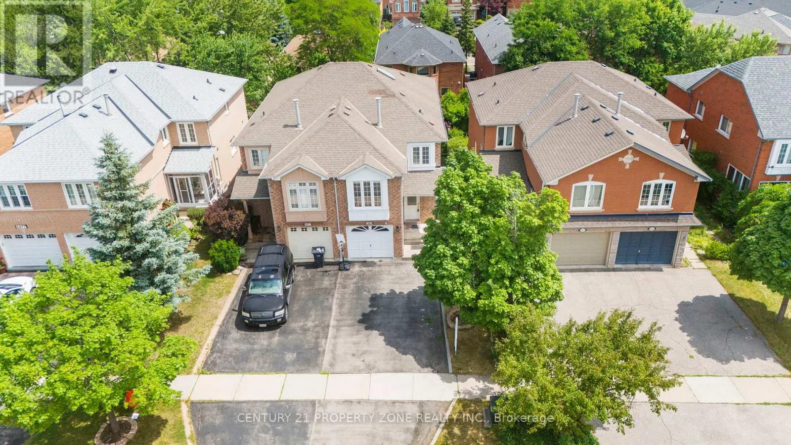 UPPER - 5469 PALMERSTONE CRESCENT