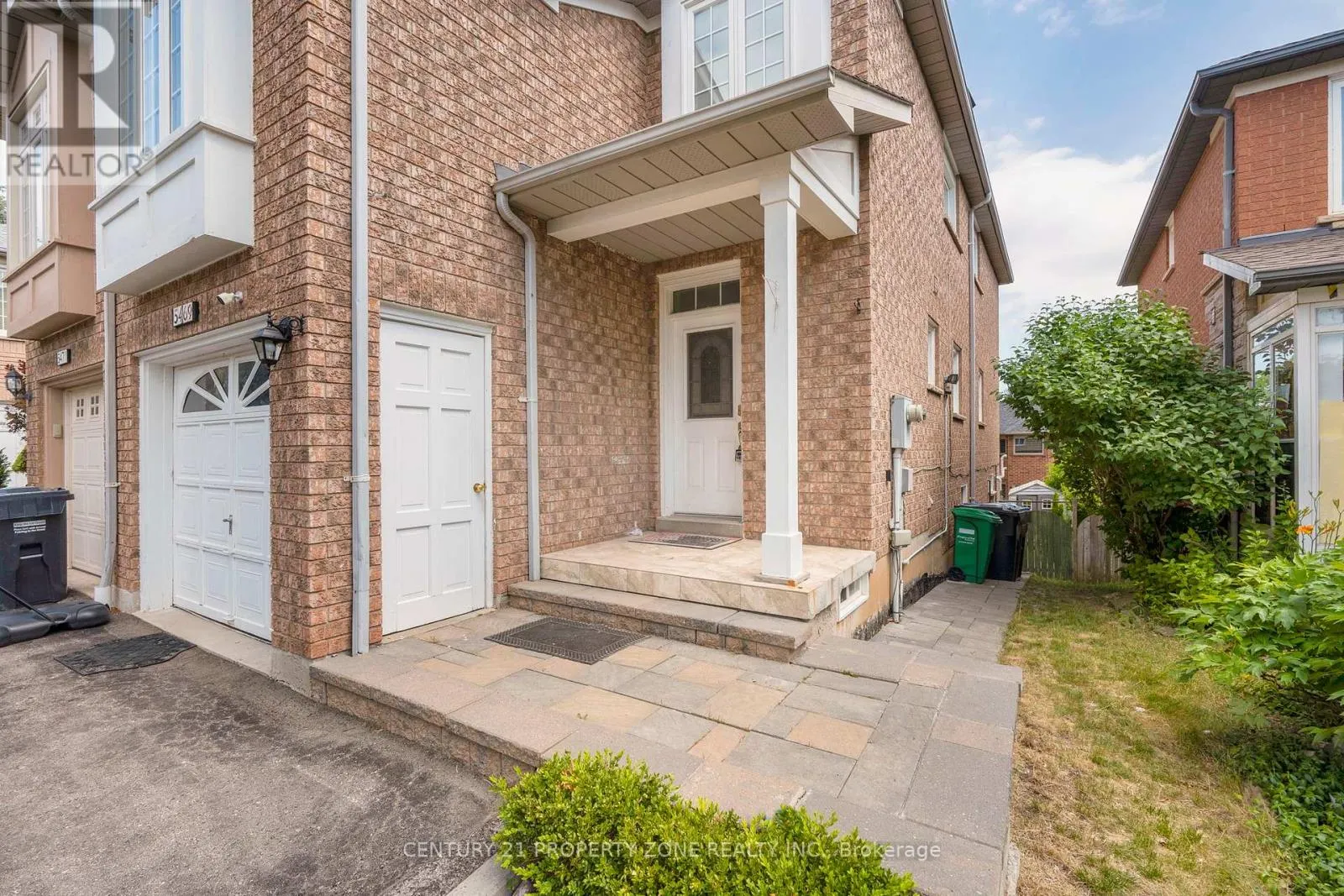 UPPER - 5469 PALMERSTONE CRESCENT