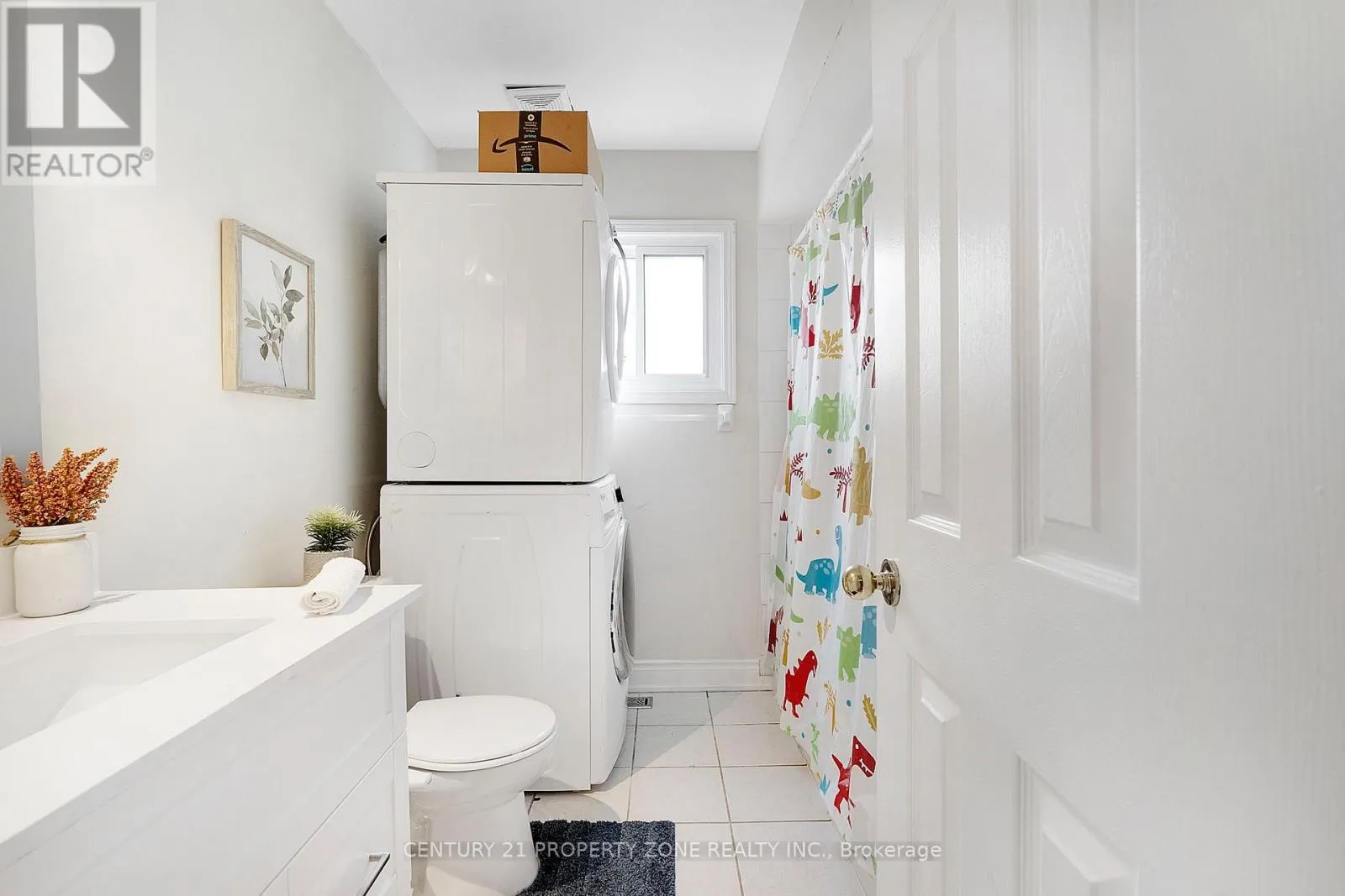 UPPER - 5469 PALMERSTONE CRESCENT