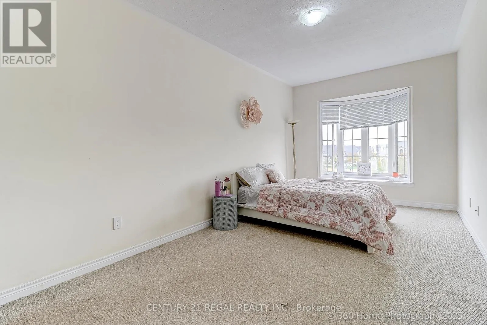 30 ALBERT SPENCER AVENUE