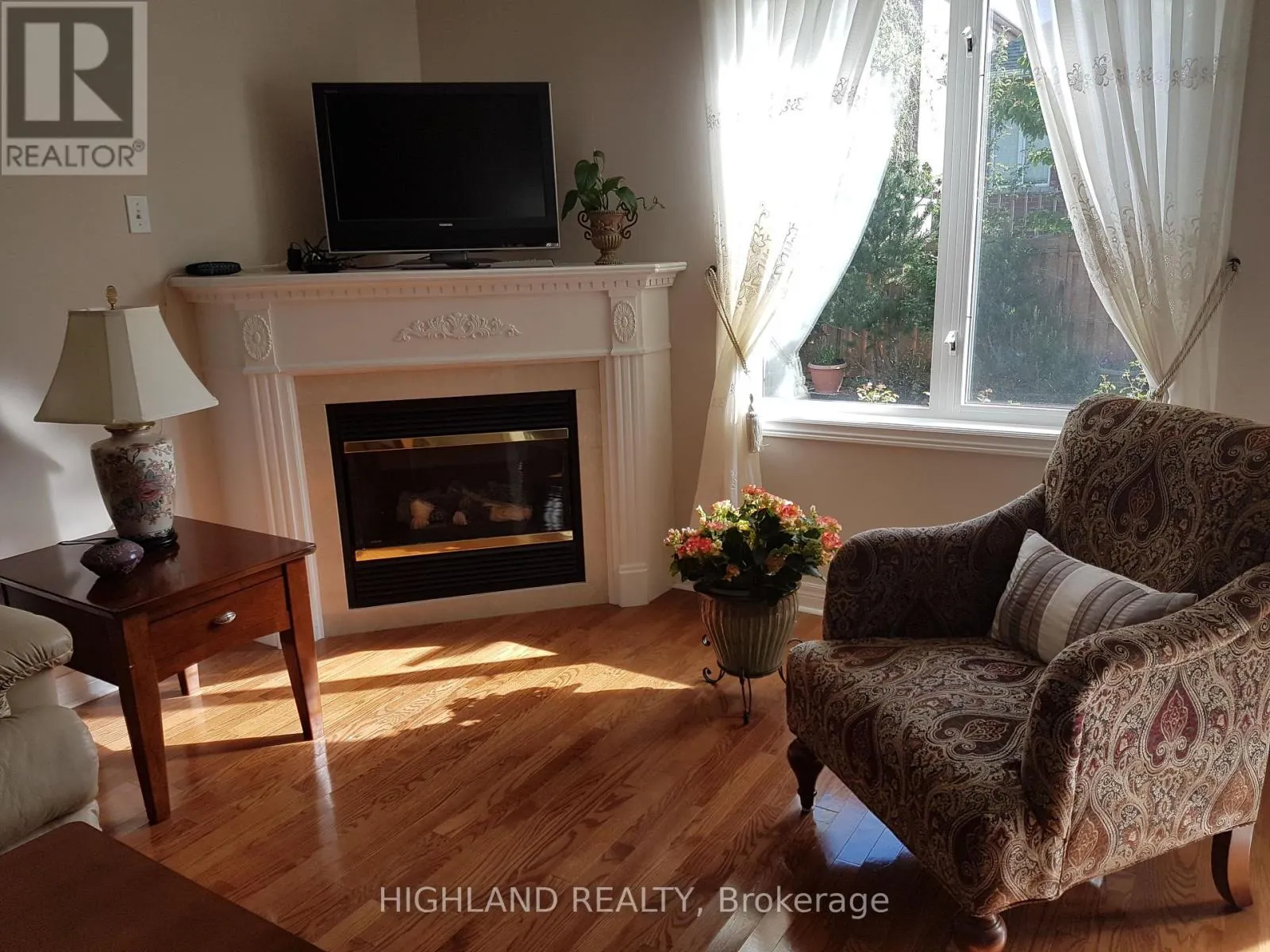 2445 PALMERSTON ROAD