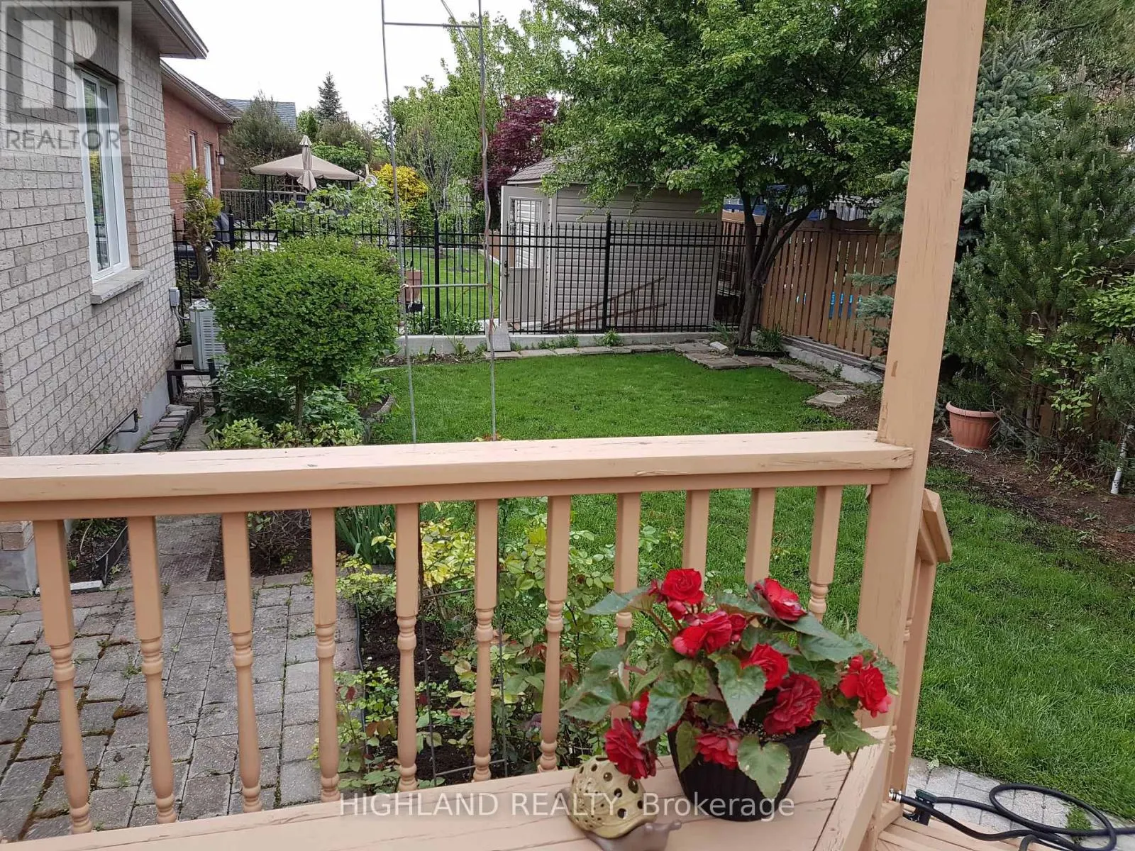 2445 PALMERSTON ROAD