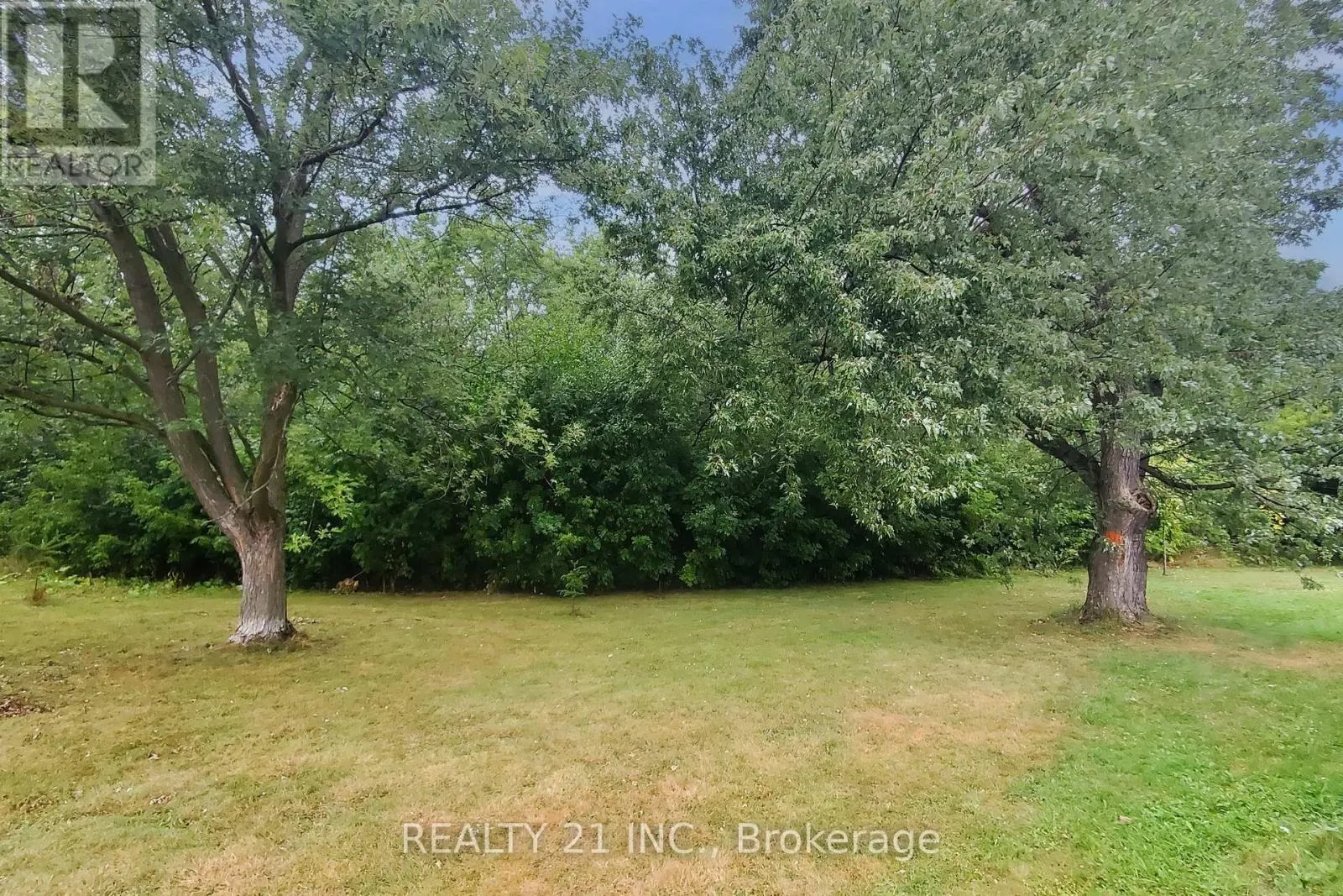 3131 CHURCHILL AVENUE