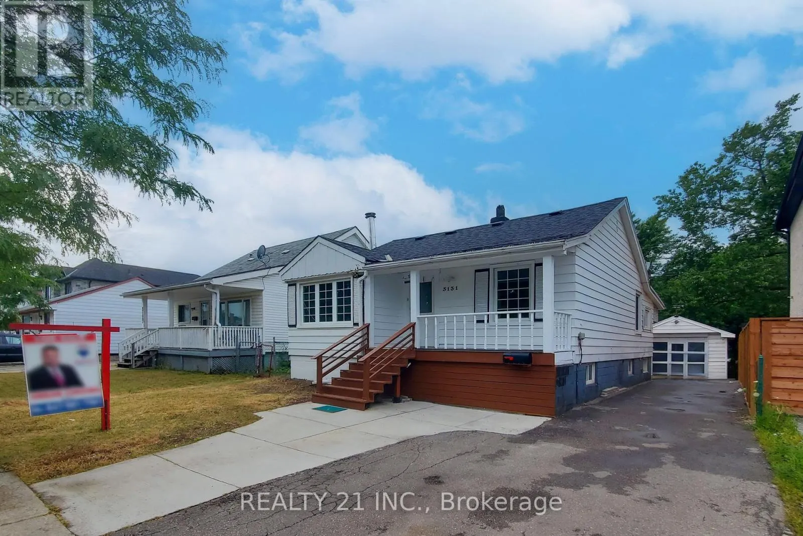 3131 CHURCHILL AVENUE