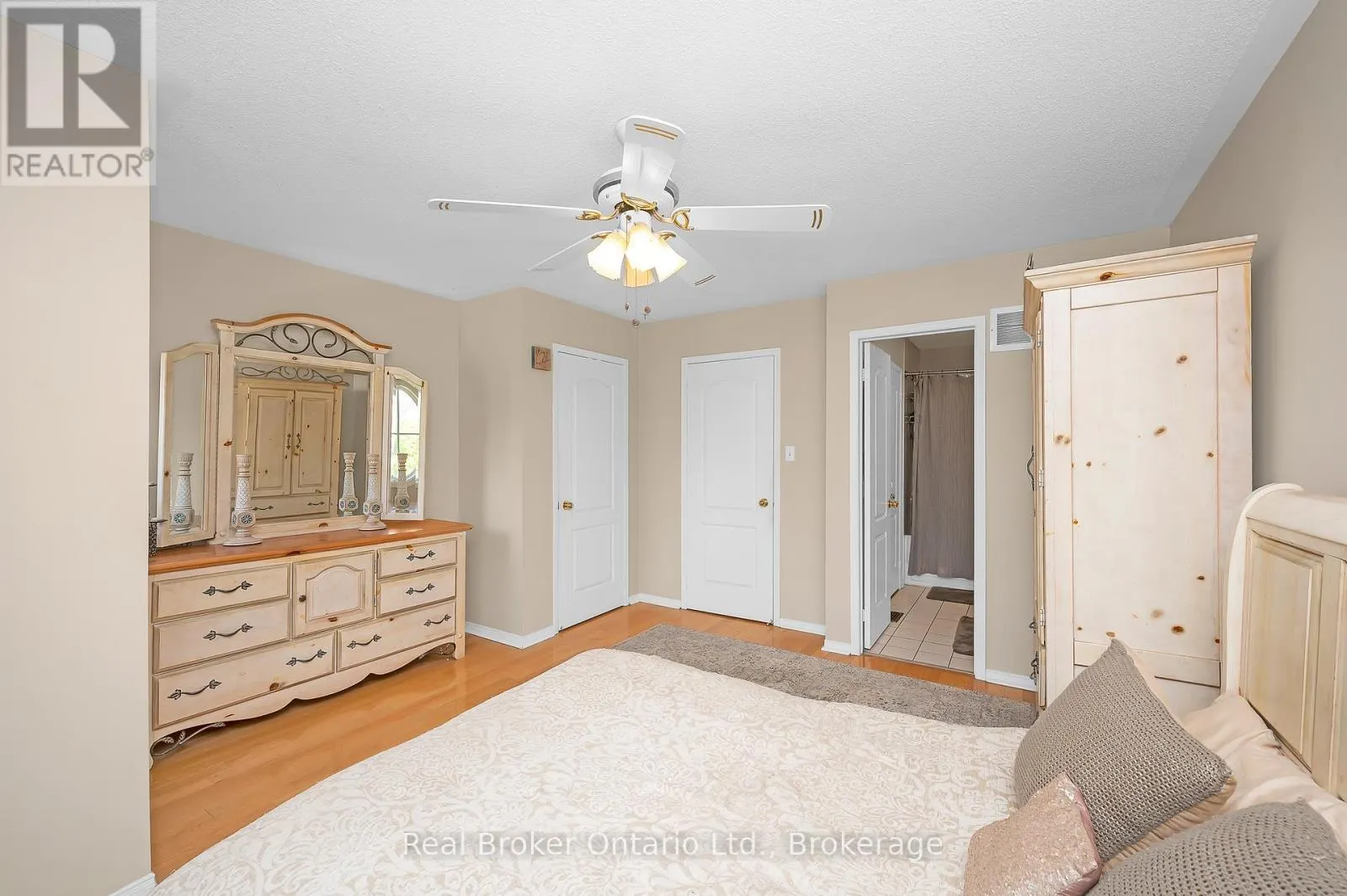 1210 SANDPIPER ROAD