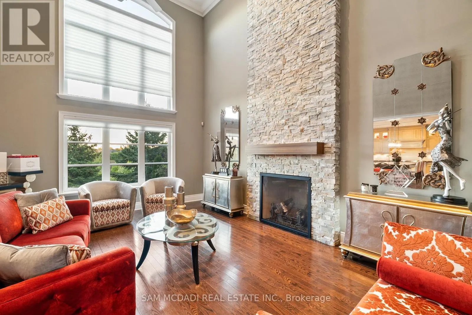 1220 MILNA DRIVE