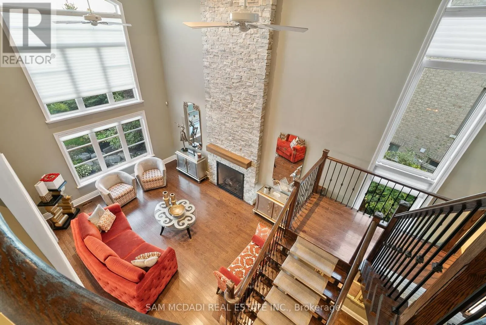 1220 MILNA DRIVE