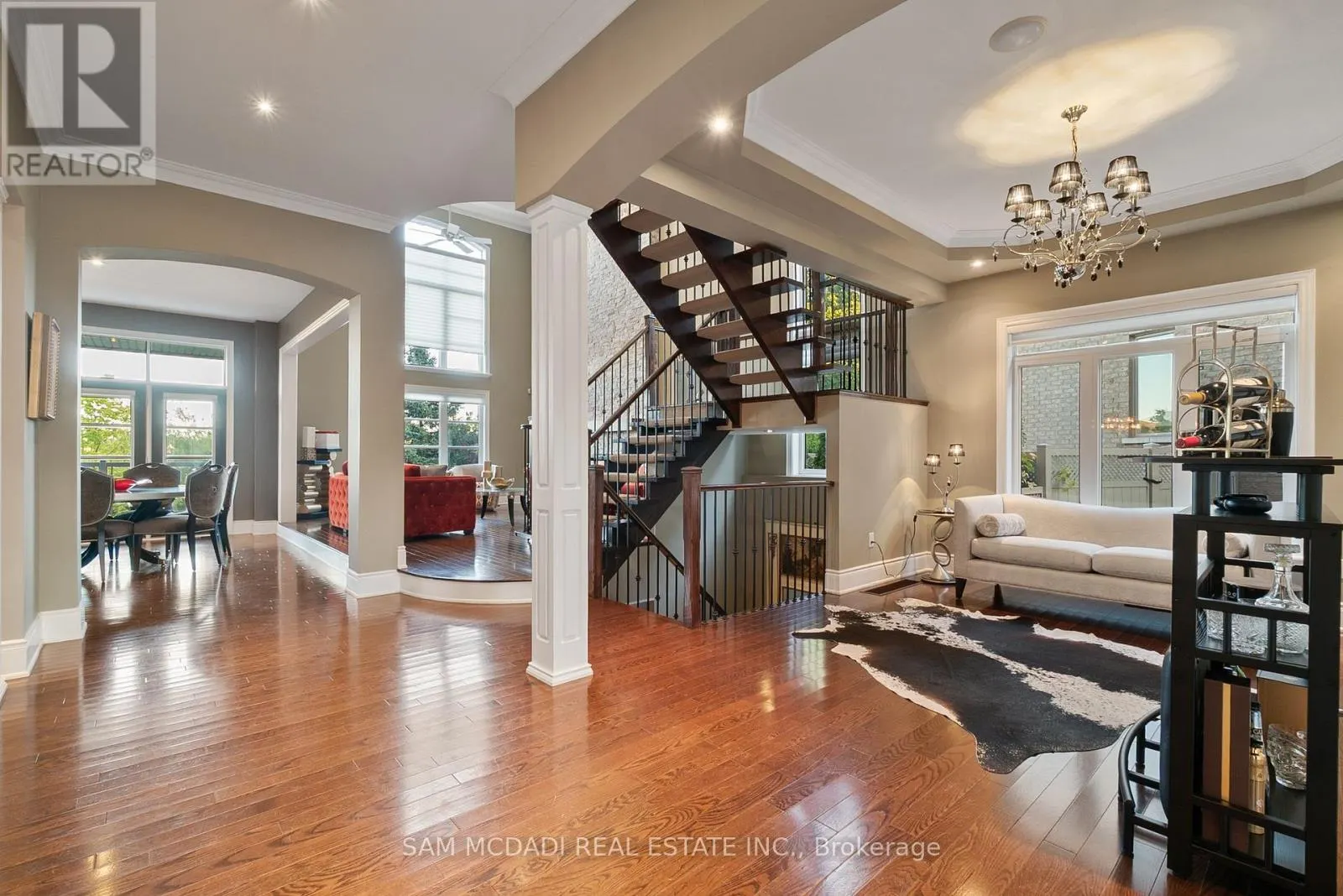 1220 MILNA DRIVE