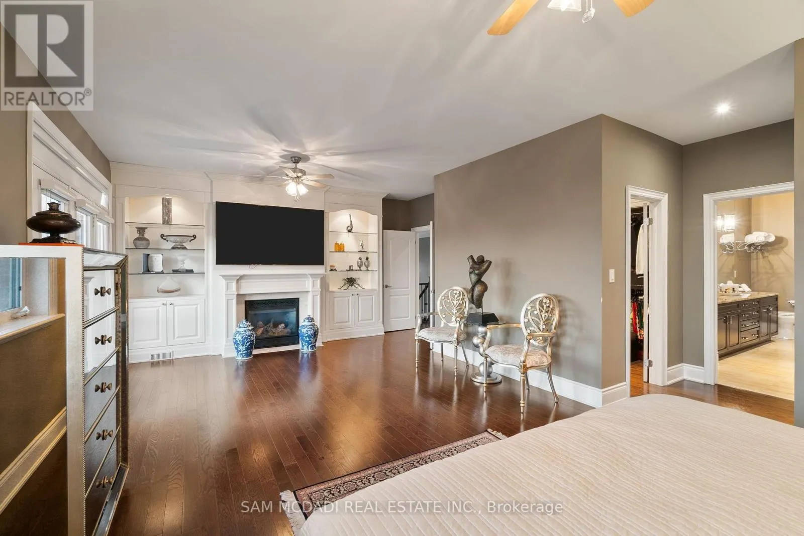 1220 MILNA DRIVE