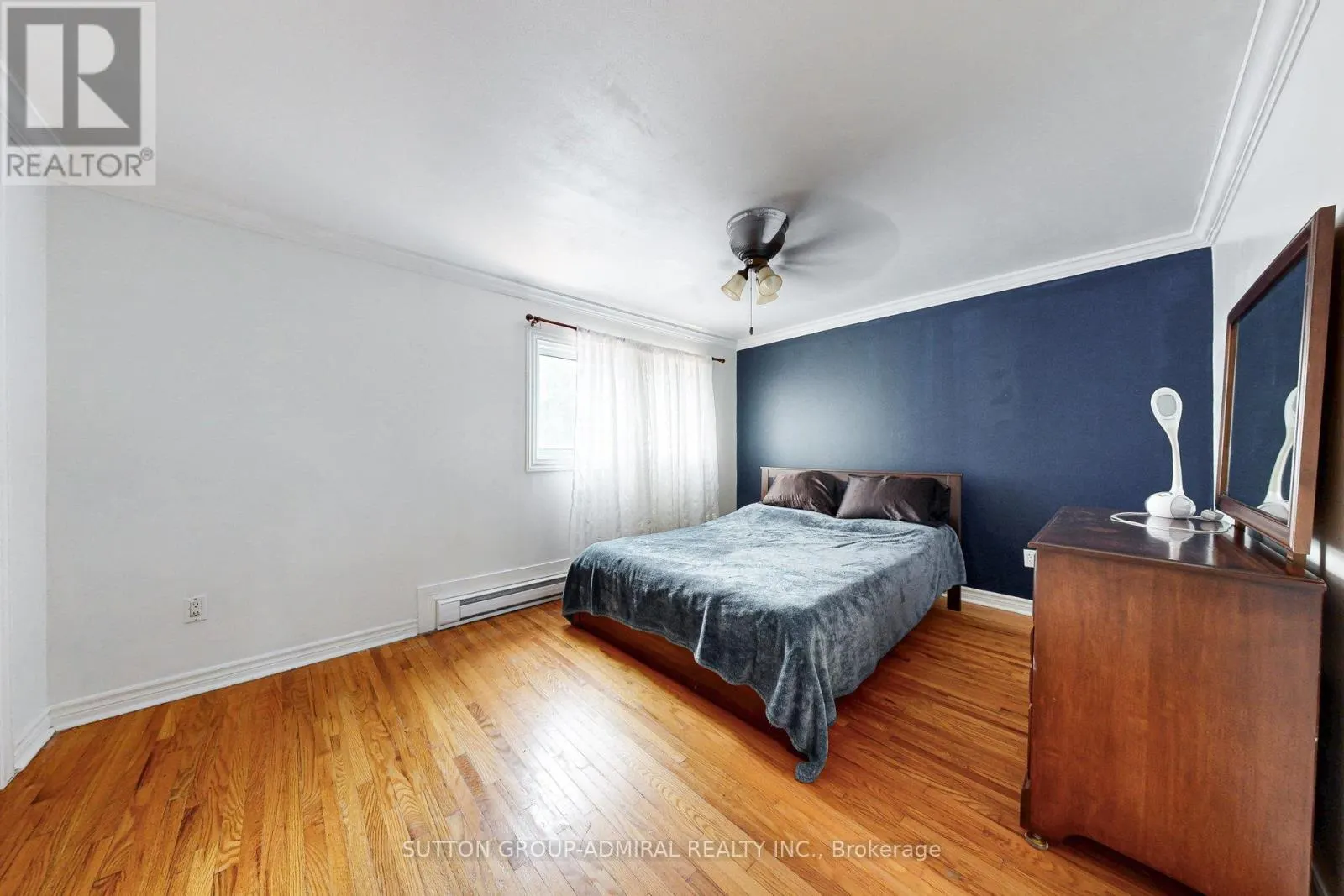3 - 1517 ELM ROAD
